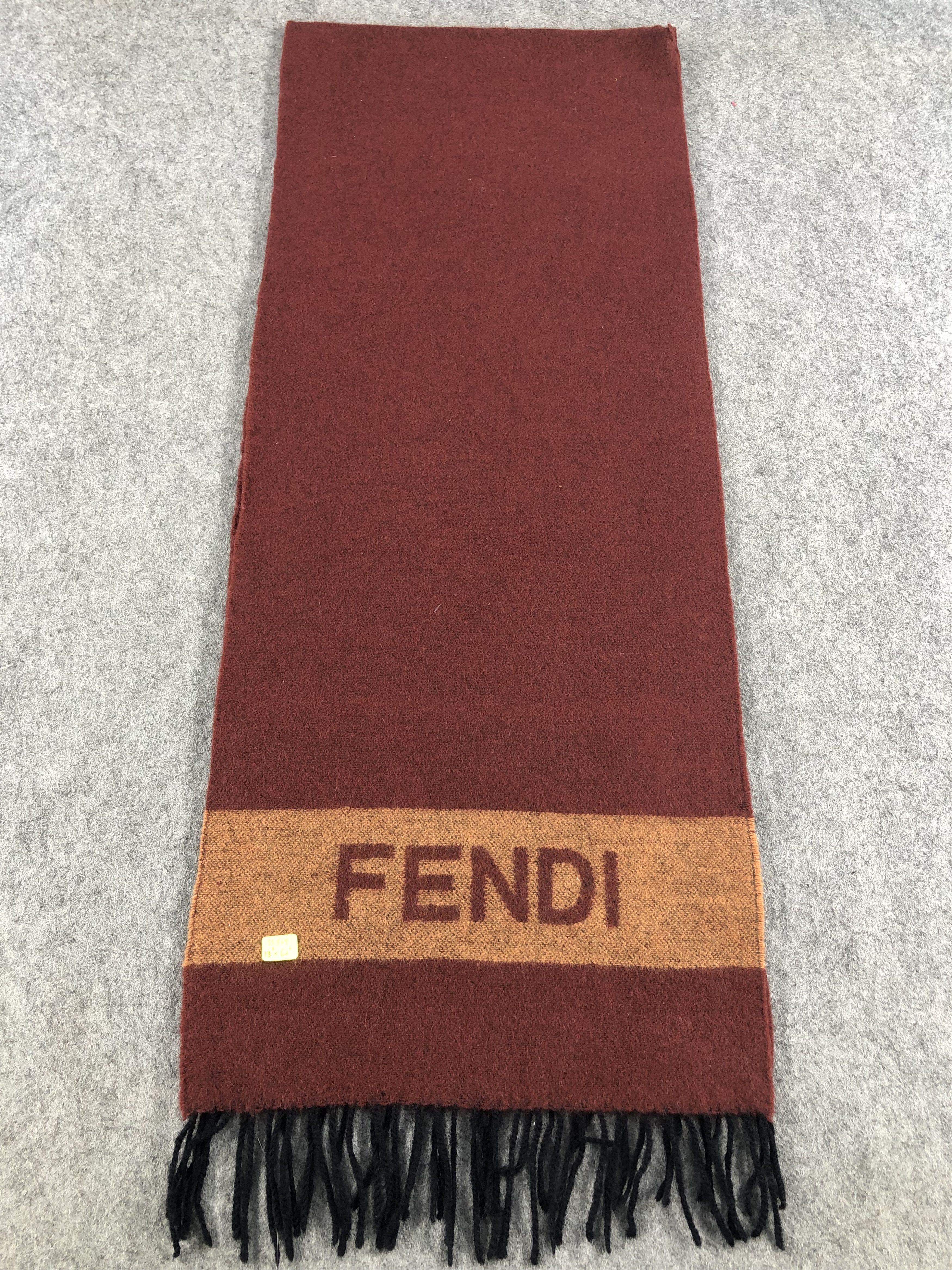 Fendi Fendi Scarf / Muffler / Neckwear Size ONE SIZE - 2 Thumbnail