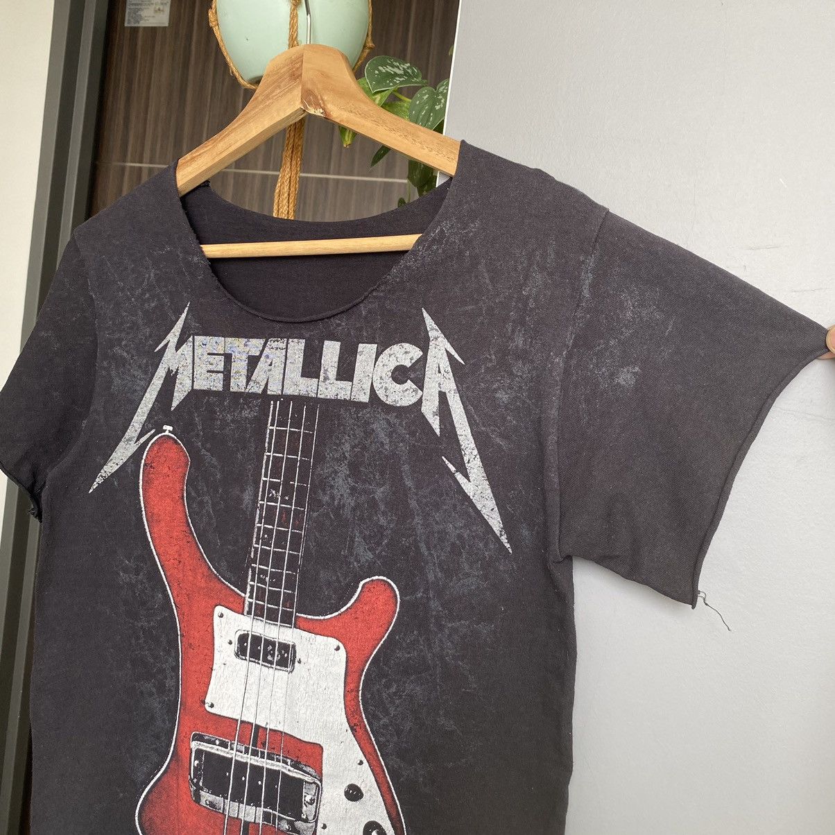 Metallica Thrashed Faded Vintage Metallica Rock Band ERD GRUNGE TSHIRT Size US S / EU 44-46 / 1 - 7 Thumbnail