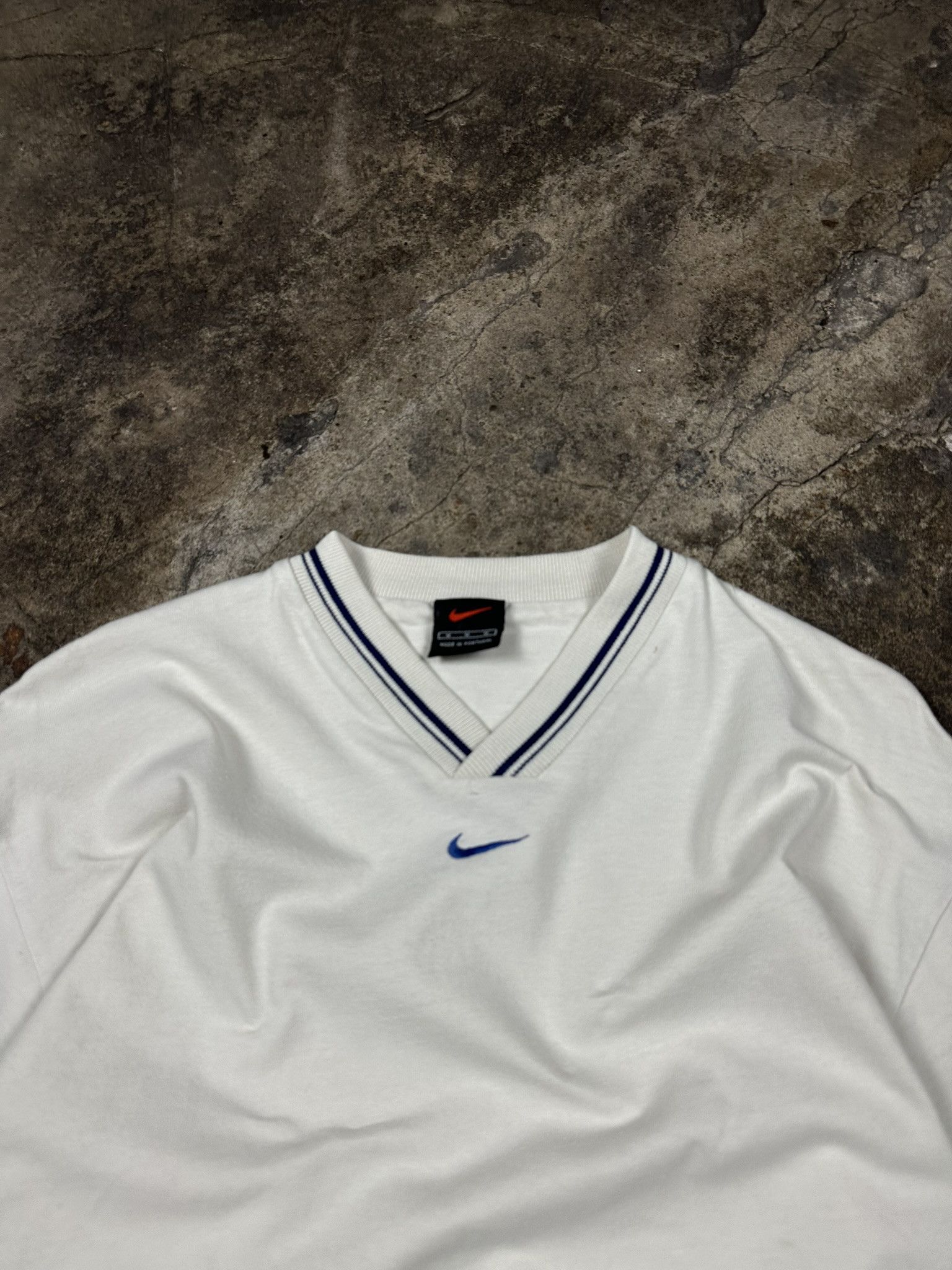 Nike 90s Nike Centre Swoosh Logo Basic T-shirt Size US M / EU 48-50 / 2 - 2 Thumbnail
