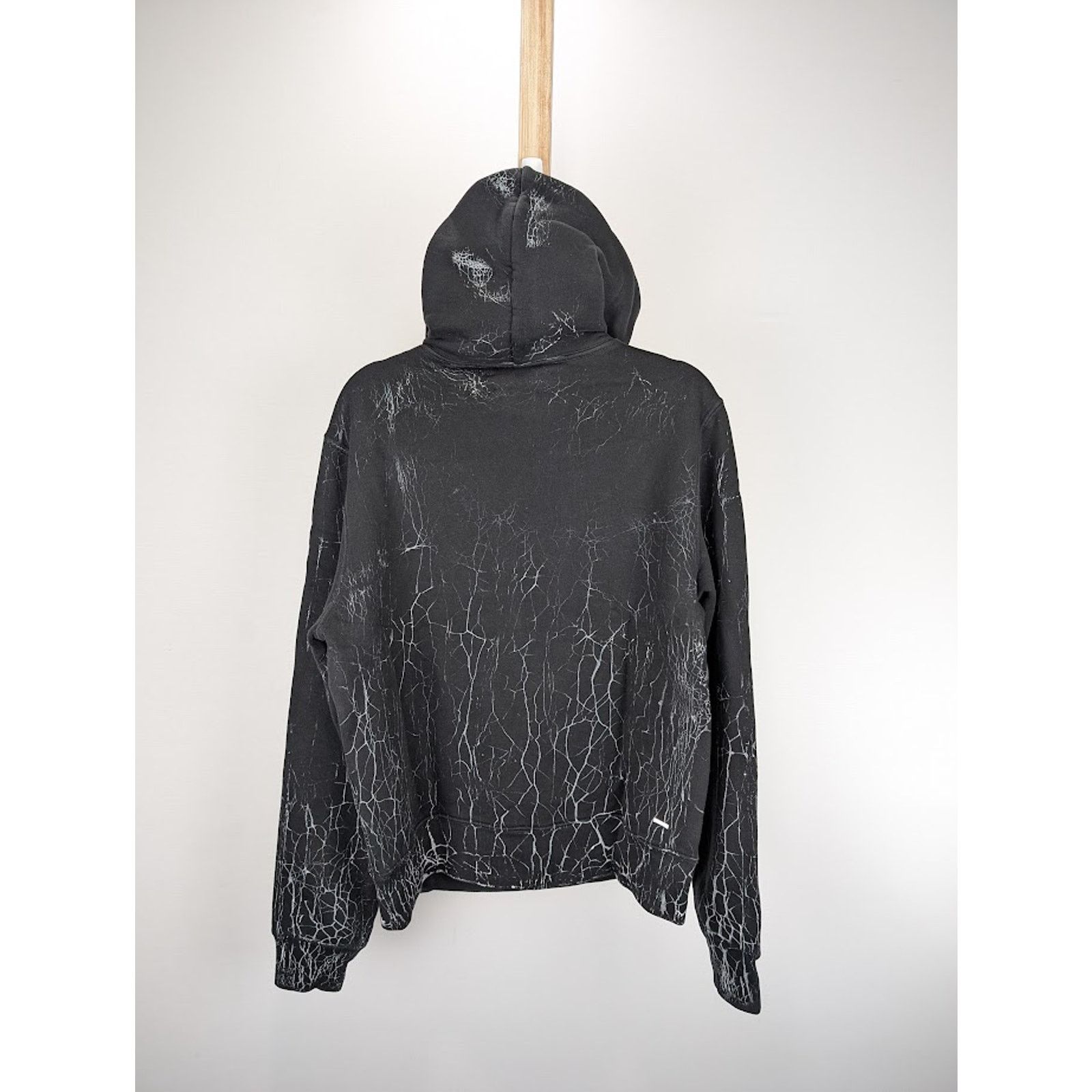 Amiri o1rshd1 Q:3 / Cracked Dye Core Logo Hoodie in Black Size US M / EU 48-50 / 2 - 18 Thumbnail