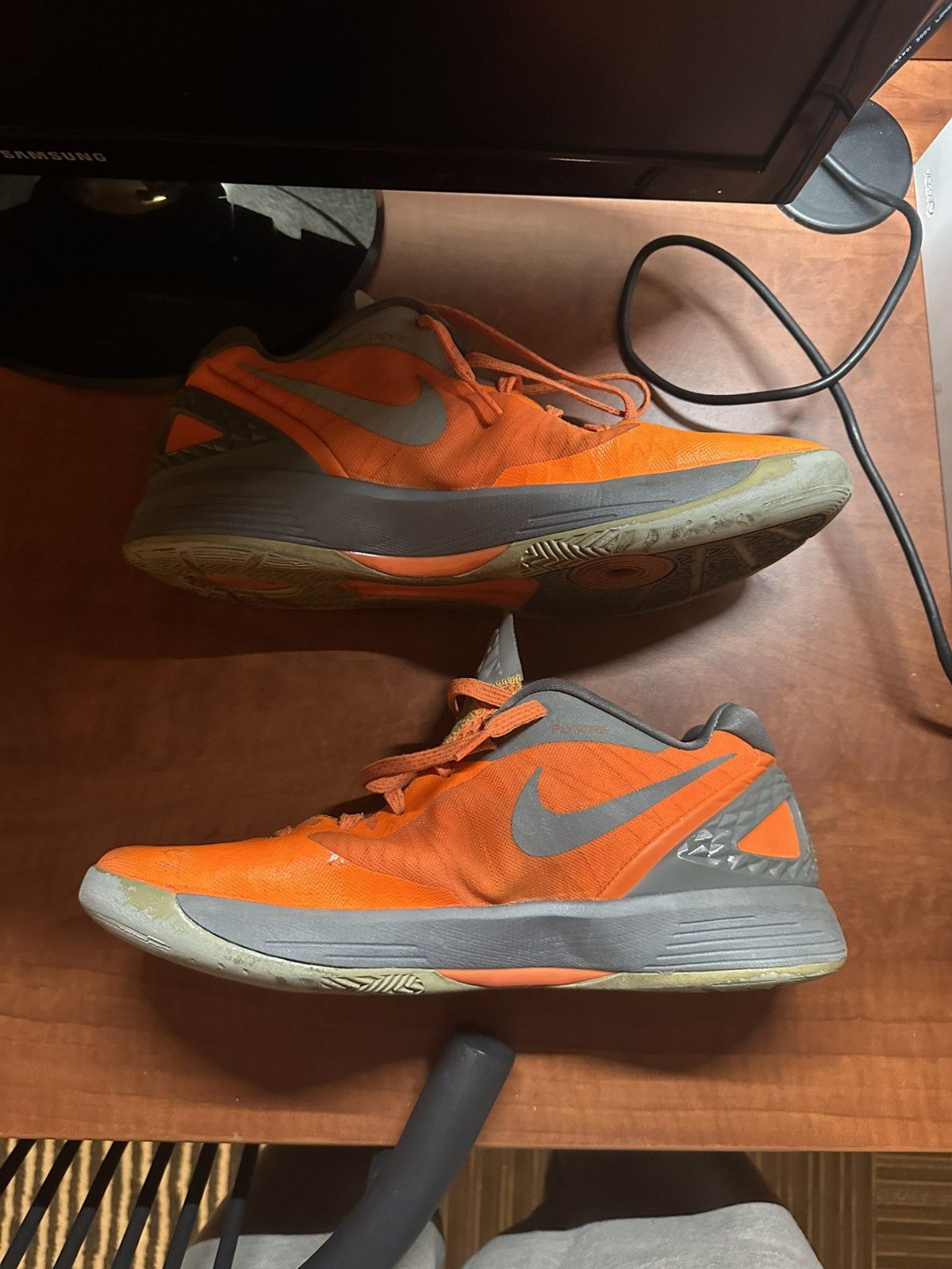 Nike Vintage Nike Hyperdunk Size US 12 / EU 45 - 3 Thumbnail