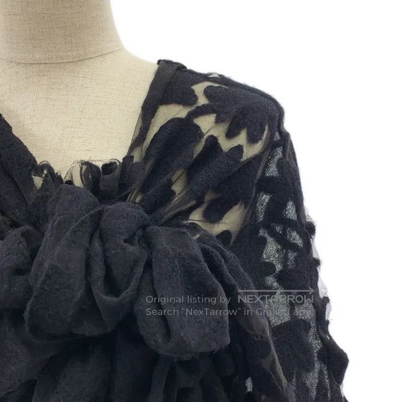 Comme des Garcons Comme Des Garcons Asymmetrical lace knitted top Size M / US 6-8 / IT 42-44 - 2 Thumbnail