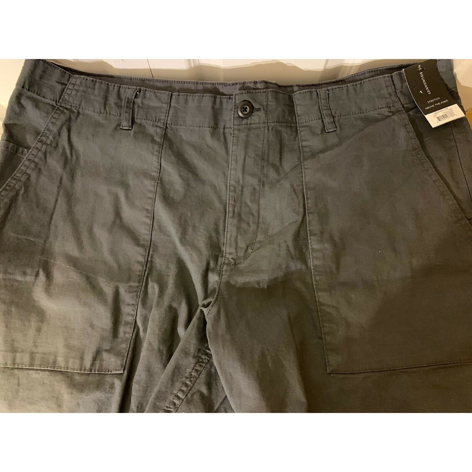 Other No Boundaries Men's Sz 44 Stretch Flat Front Shorts (Above t Size US 44 / EU 60 - 3 Thumbnail