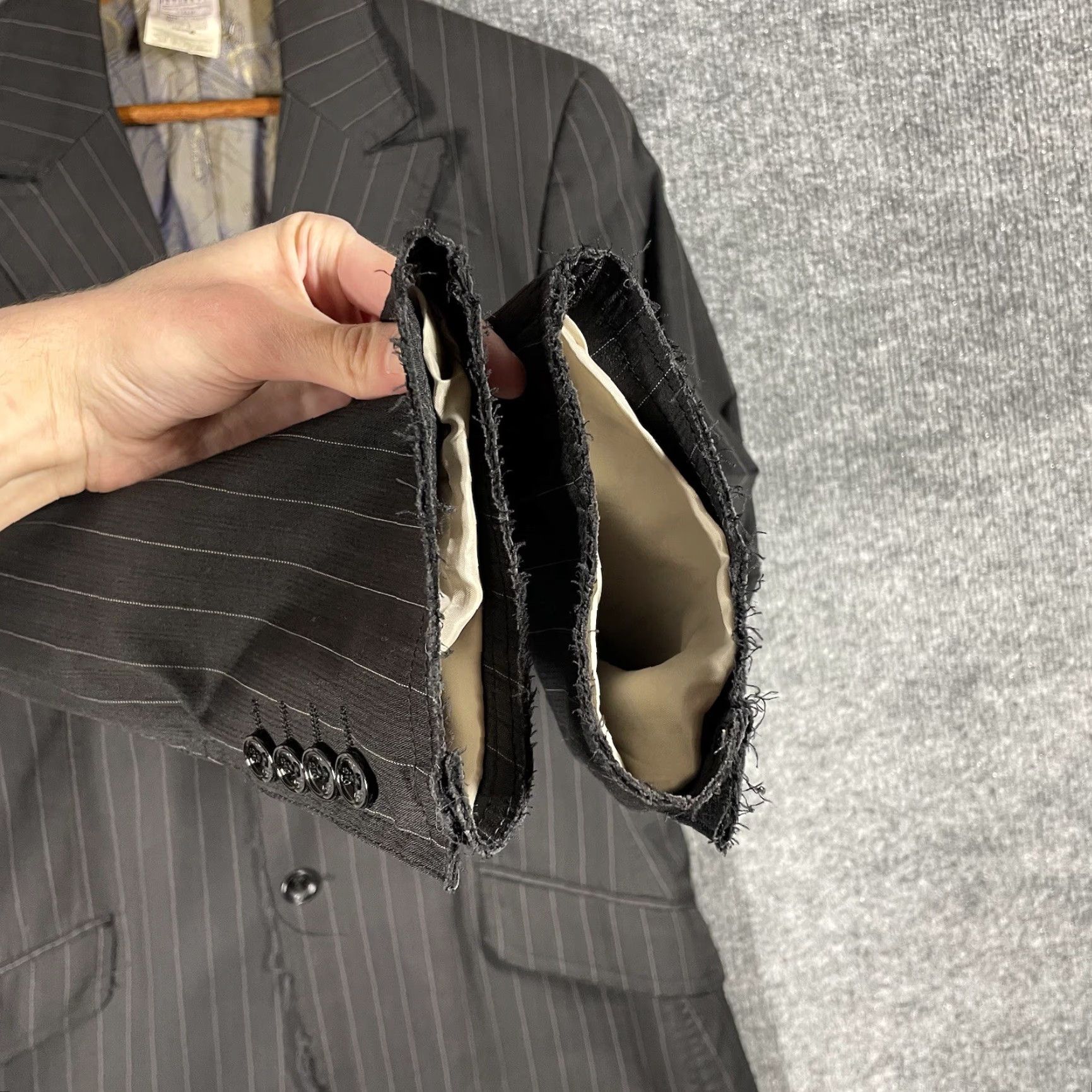 Dolce & Gabbana Dolce&Gabbana Blazer Jacket Mens Size 40 Striped Black Two-Button Single-Breasted 2 Piece Classic Designer Special Occasion Mantel Jacket Mens Size 40R - 5 Thumbnail