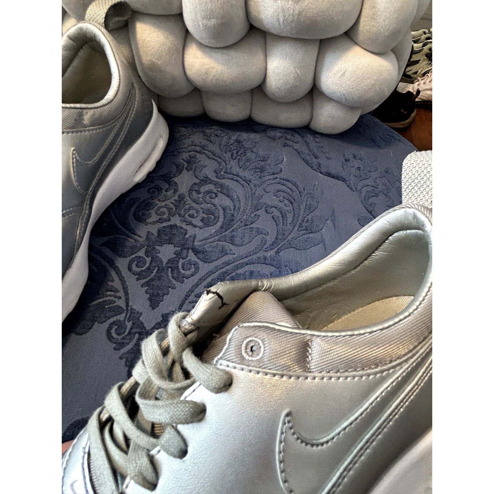 Nike Nike Thea Metallic Silver Sneakers Size 7/EU 38 Size US 7 / IT 37 - 5 Thumbnail