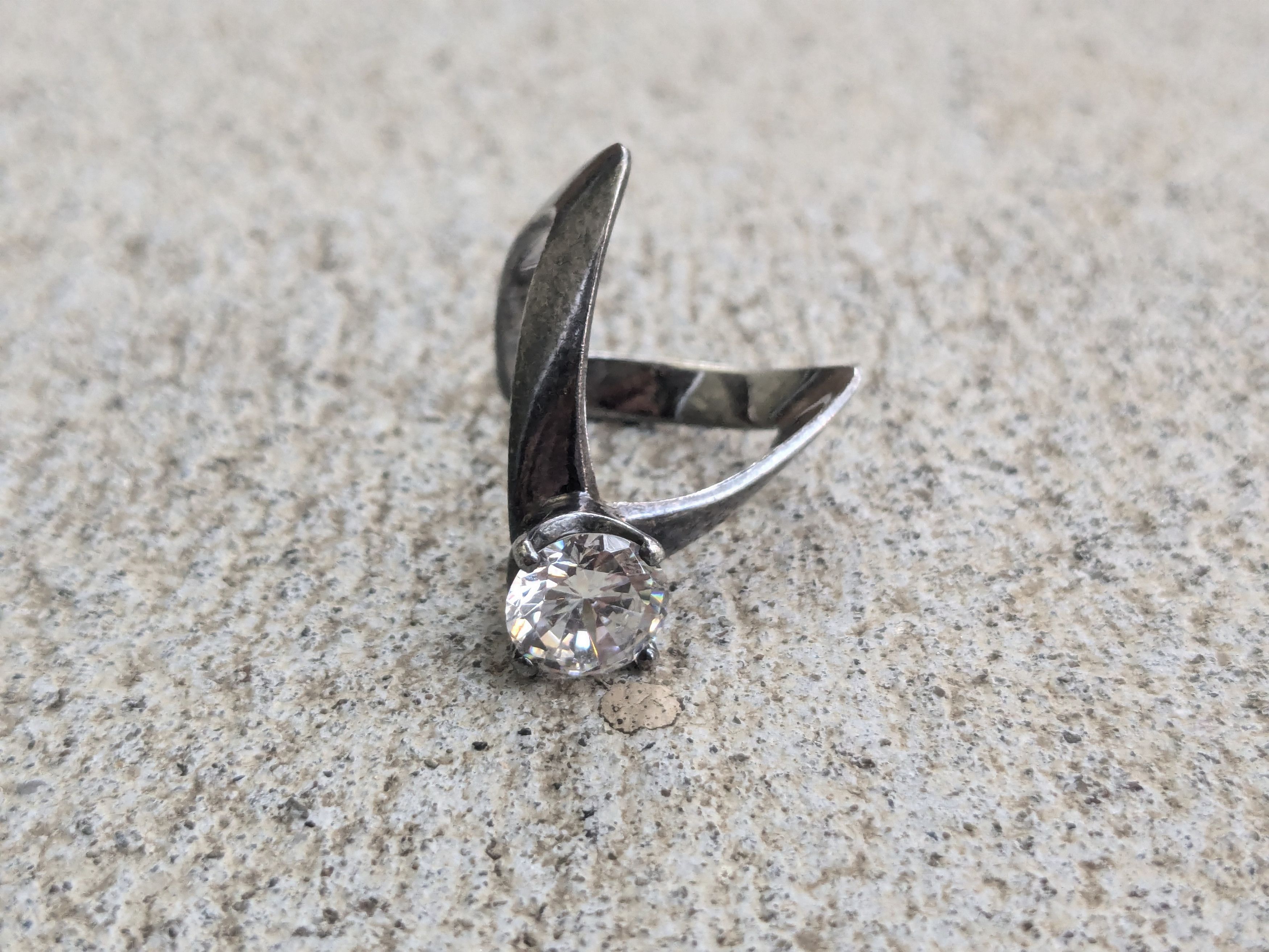 Other Vintage Sterling Silver Ring CZ Clear 7 Modern Abstract Size ONE SIZE - 9 Thumbnail