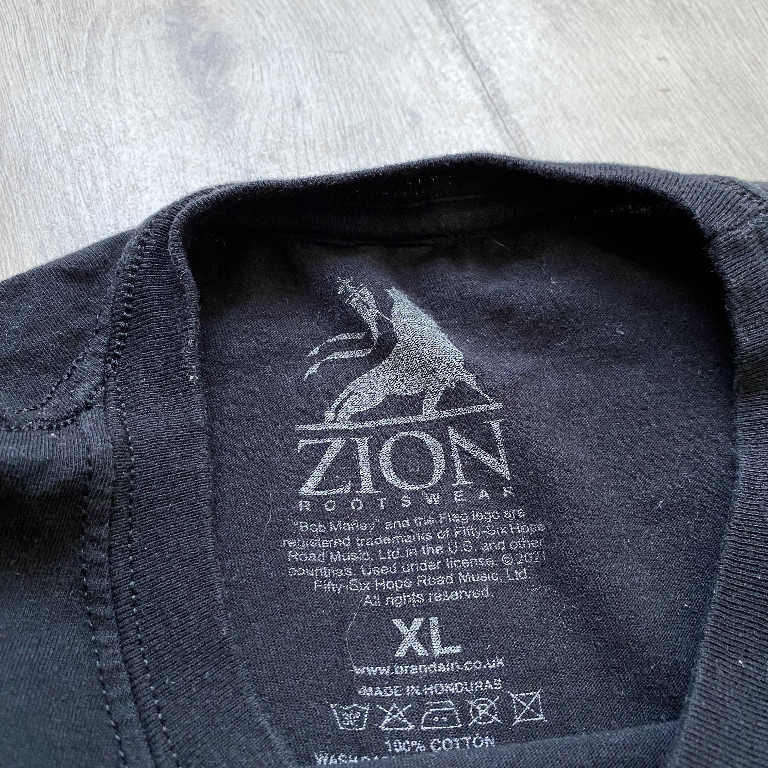 Bob Marley Vintage 00s Bob Marley Big logo Zion Tee Band tees Size US XL / EU 56 / 4 - 6 Thumbnail