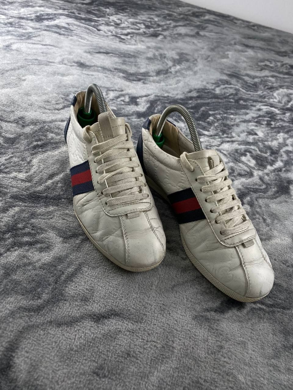 Gucci Gucci Ace Leather GG Sneaker Women Size 35 White Size US 5 / IT 35 - 1 Thumbnail