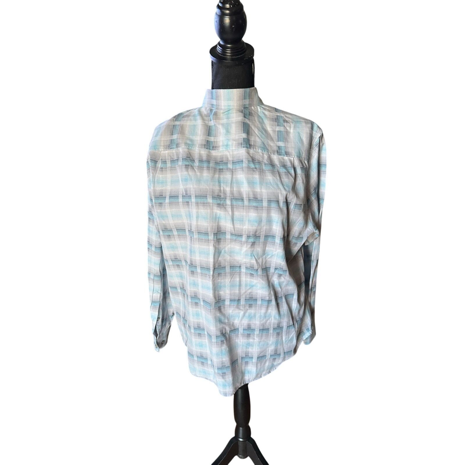 Tommy Bahama Tommy Bahama Blue Gray Plaid Lightweight Button Up Shirt Size US M / EU 48-50 / 2 - 5 Thumbnail