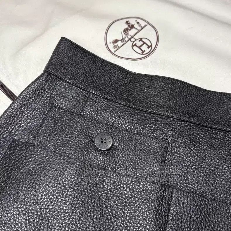 Hermes Hermes Black Leather Pocket Button Short Skirt Size 42" / US 20 - 5 Thumbnail