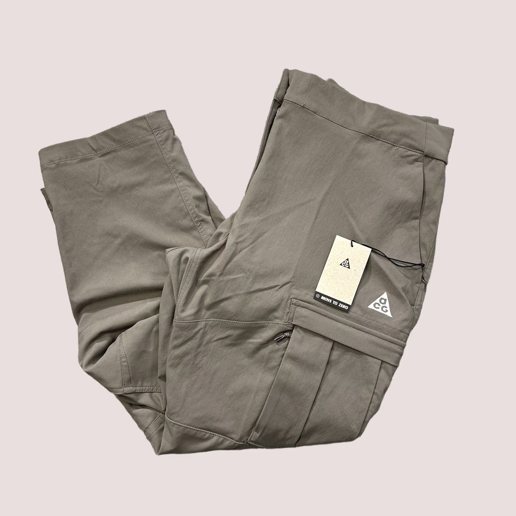 Nike ACG Nike ACG Pants Womens XL Cordura Cargo High Rise 27” Inseam 27.5 in Beige Regular Size 40" / US 18 - 1 Thumbnail