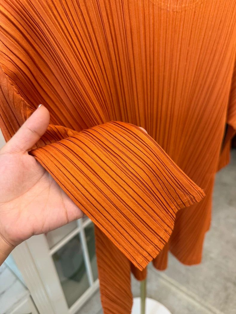 Issey Miyake Issey Miyake size:3 Pumpkin colored pleated short-sleeved Size XS / US 0-2 / IT 36-38 - 4 Thumbnail