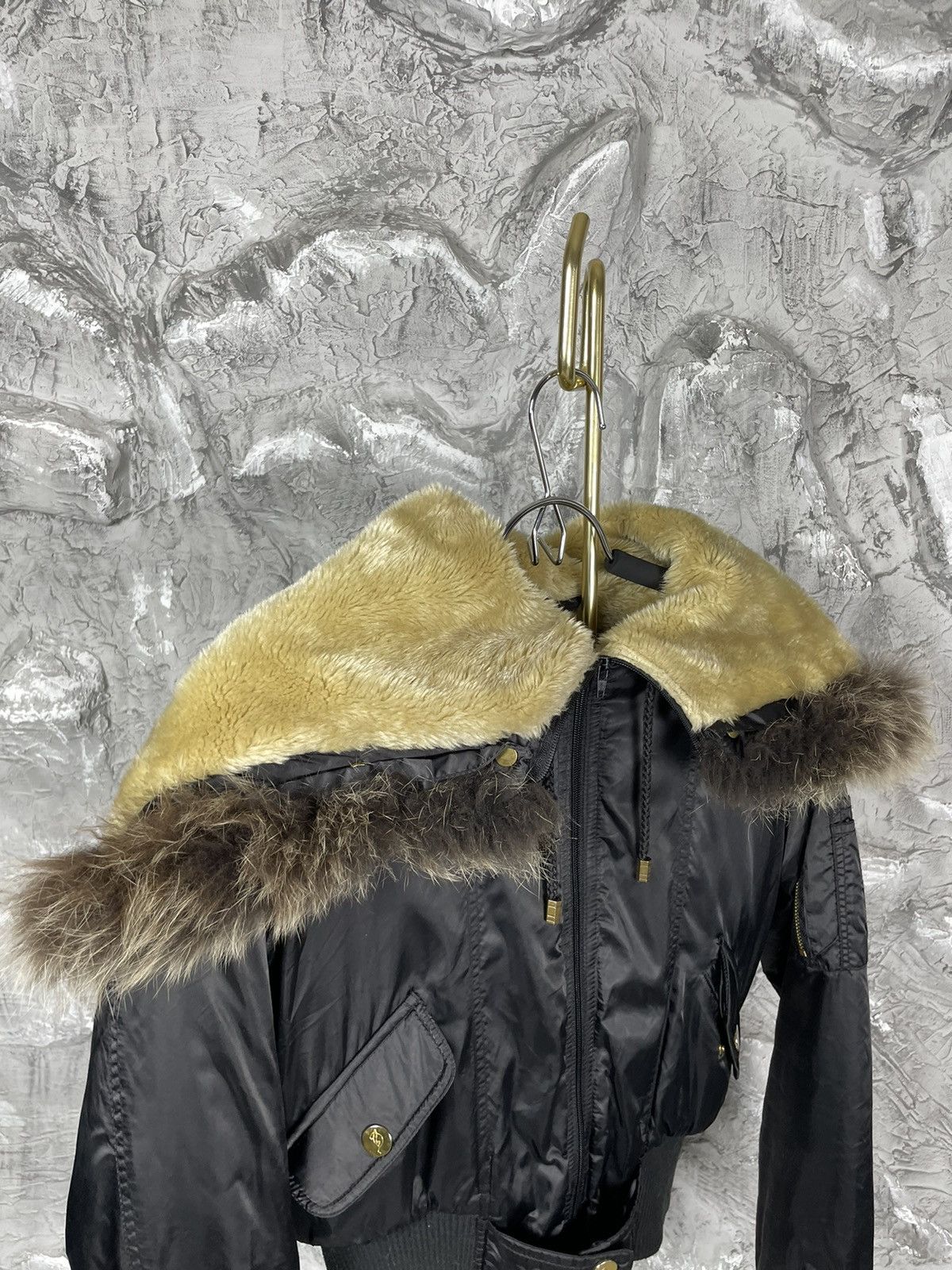 If Six Was Nine × Japanese Brand 2000s Fur Japanese Cropped Bomber Y2K Hysteric Glamour Style Size US S / EU 44-46 / 1 - 12 Thumbnail