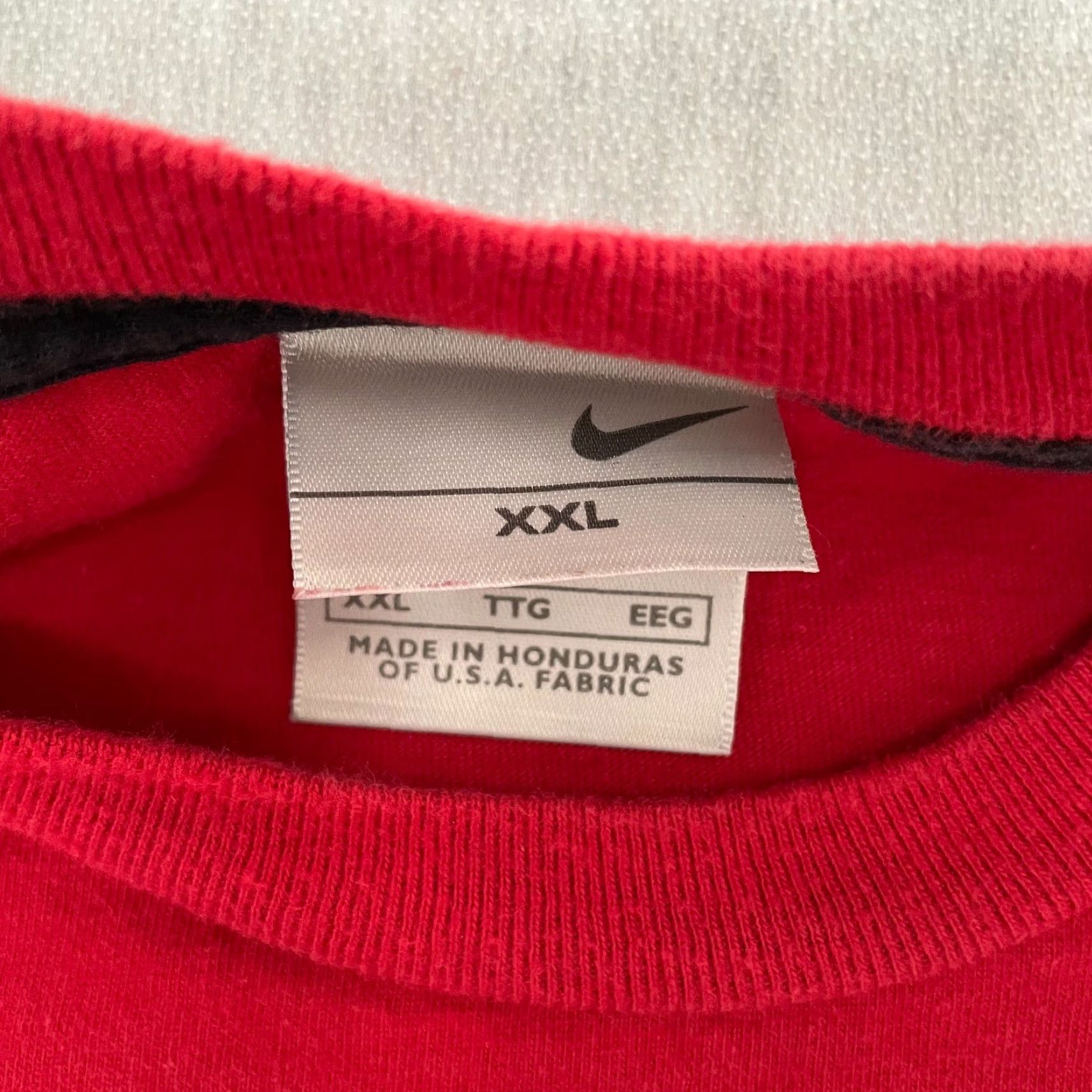 Nike VINTAGE Nike Shirt Adult 2XL Red Long Sleeve Swoosh Logo Mens XXL Hip Hop Y2K Decade 90s Theme Size US XXL / EU 58 / 5 - 6 Thumbnail