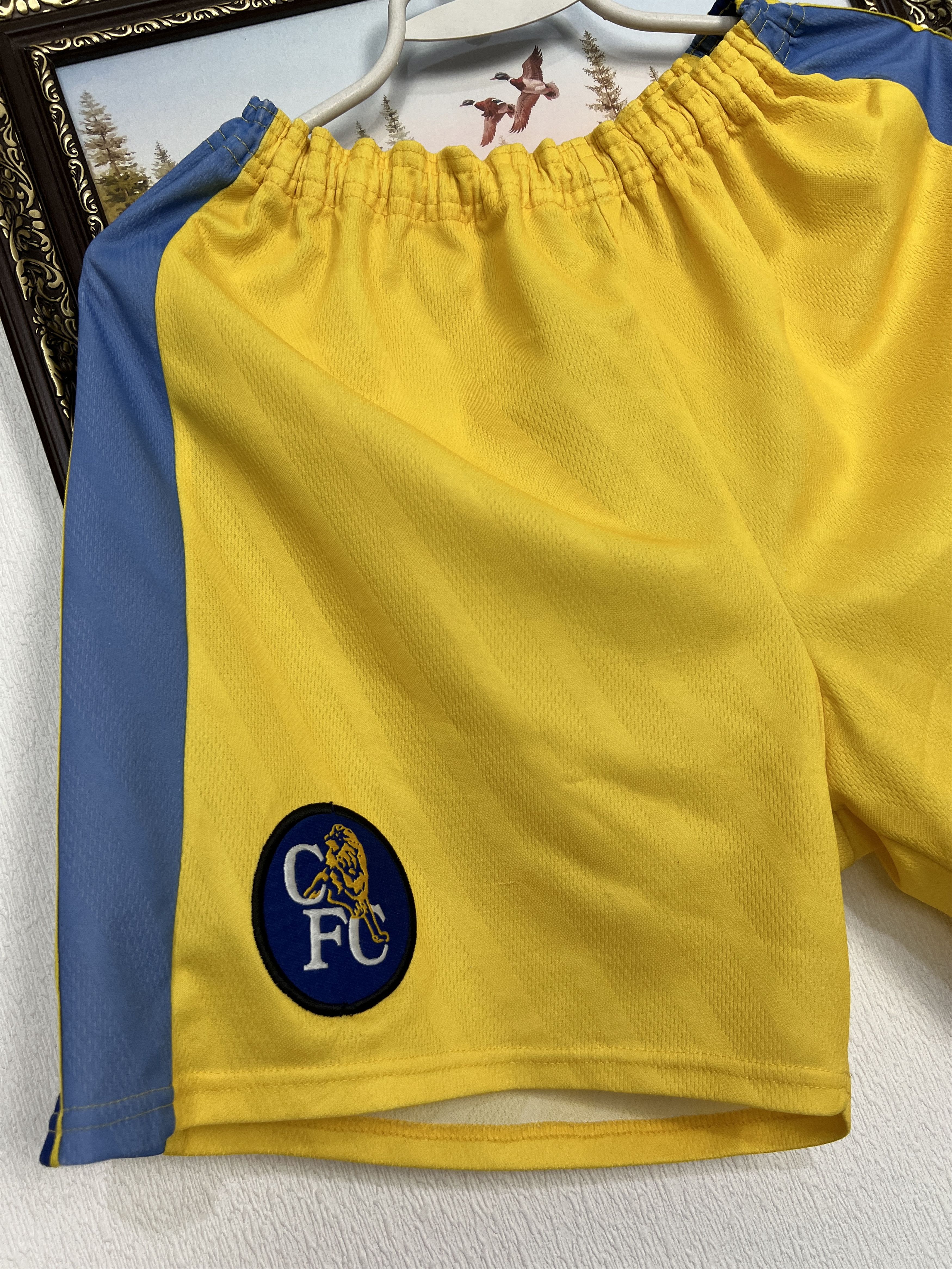 Umbro Vintage 90's Umbro Chelsea Football Shorts Soccer Athletic Size US 34 / EU 50 - 3 Thumbnail