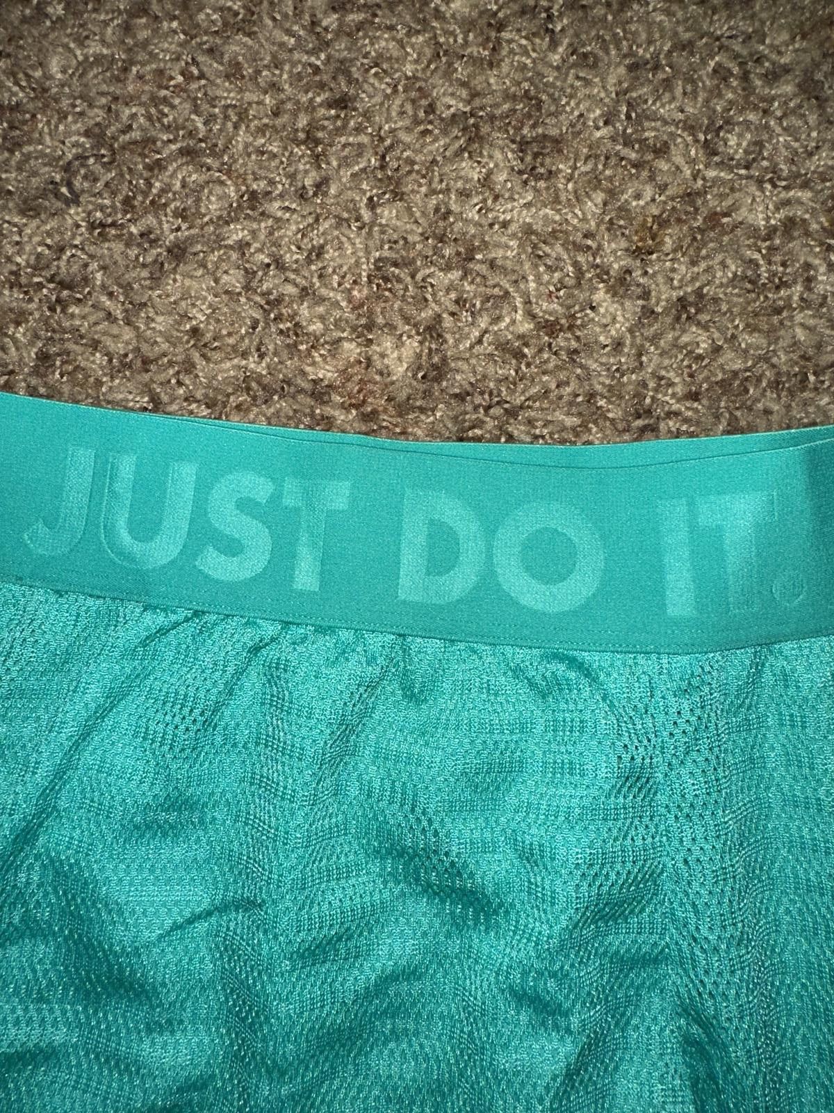 Nike Nike Shorts Running Just Do It Training Purple Mesh Shorts Size 26" / US 2 / IT 38 - 7 Thumbnail