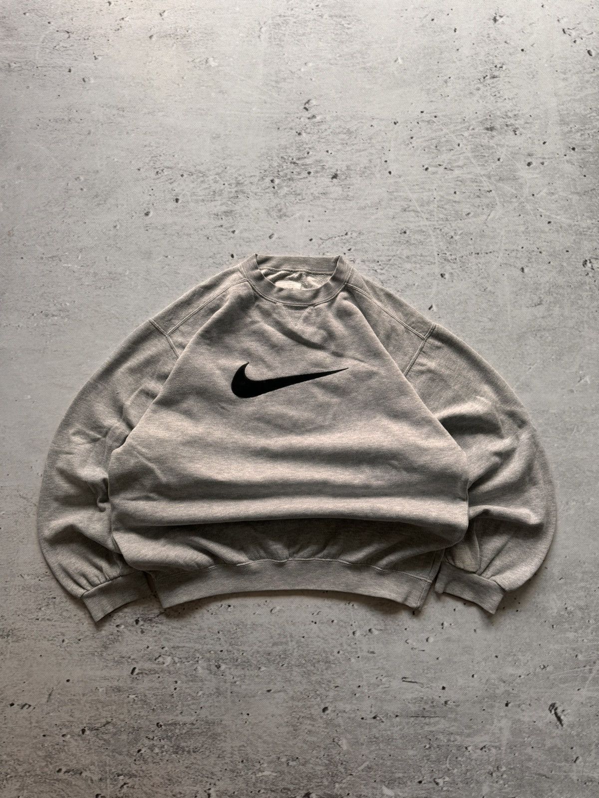 Nike × Vintage NIKE VINTAGE CENTER LOGO OVERSIZE BOXY SWEATSHIRT Size US S / EU 44-46 / 1 - 1 Thumbnail