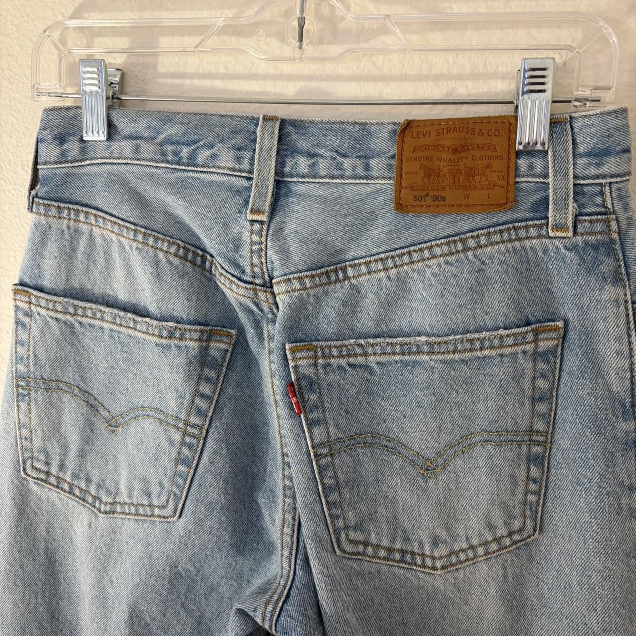 Levi's Levi’s Women’s 501 ‘90s Denim Jeans 25” Light Wash Mid Rise Size 25" / US 0 / IT 36 - 5 Thumbnail