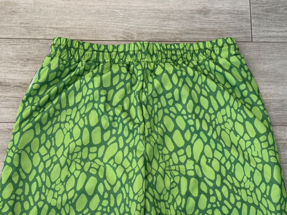 Other Men's Bigger Than Basketball Grinch Mesh Shorts Green Sz XL Size US 36 / EU 52 - 6 Thumbnail