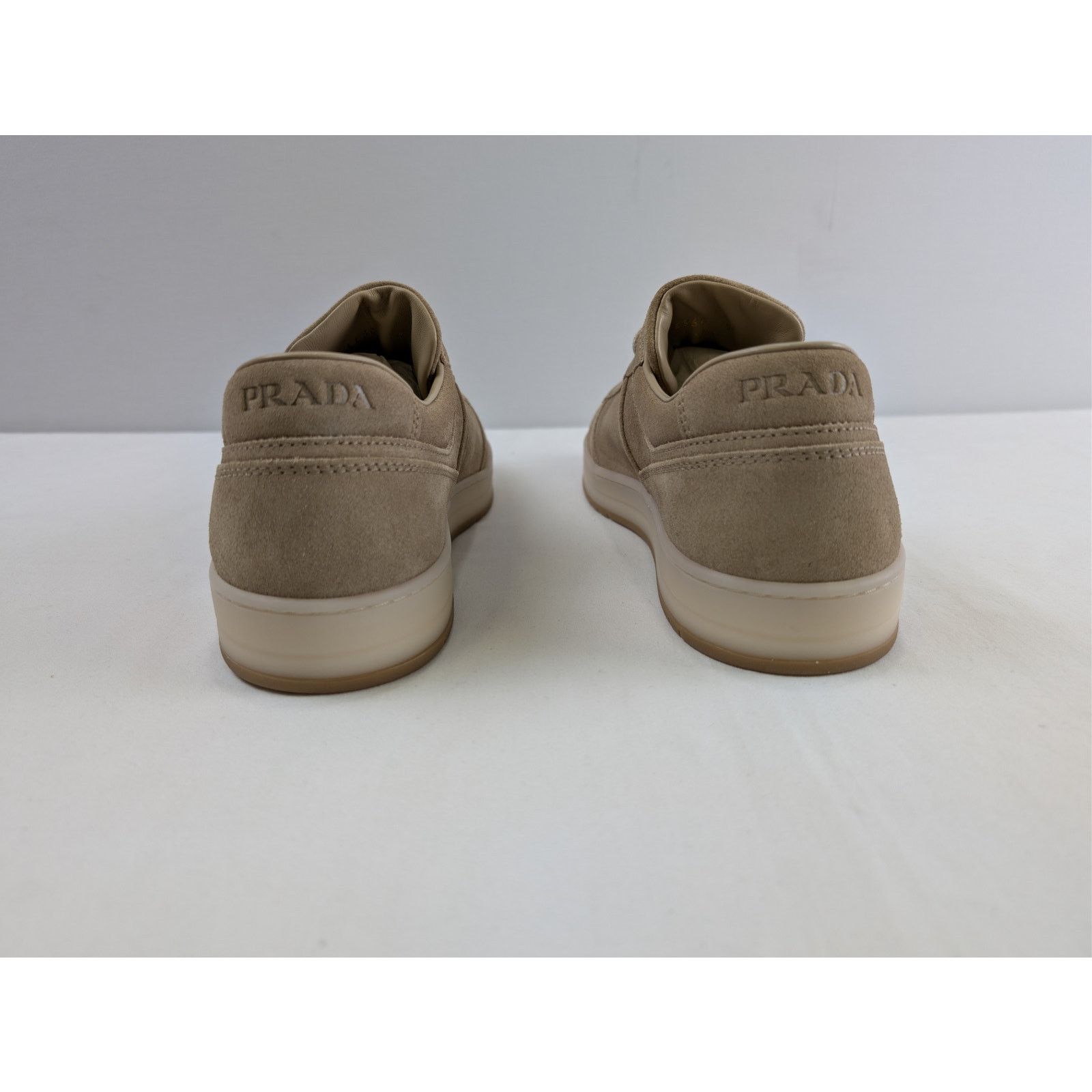 Prada o1rshd1 Downtown Delavé Suede Trainers Sneakers in ecru Size US 10 / EU 43 - 12 Thumbnail