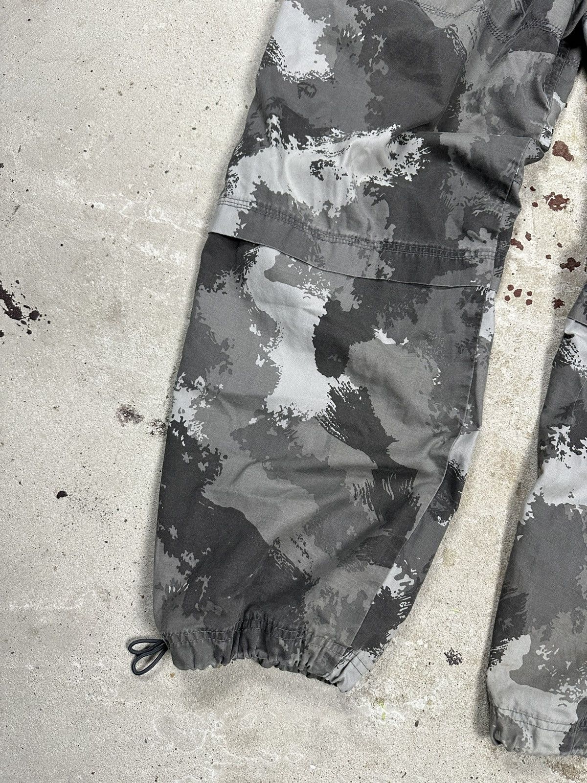 Japanese Brand Raton Laveur Japanese Gray Camo Baggy Cargo Pants Size US 32 / EU 48 - 14 Thumbnail