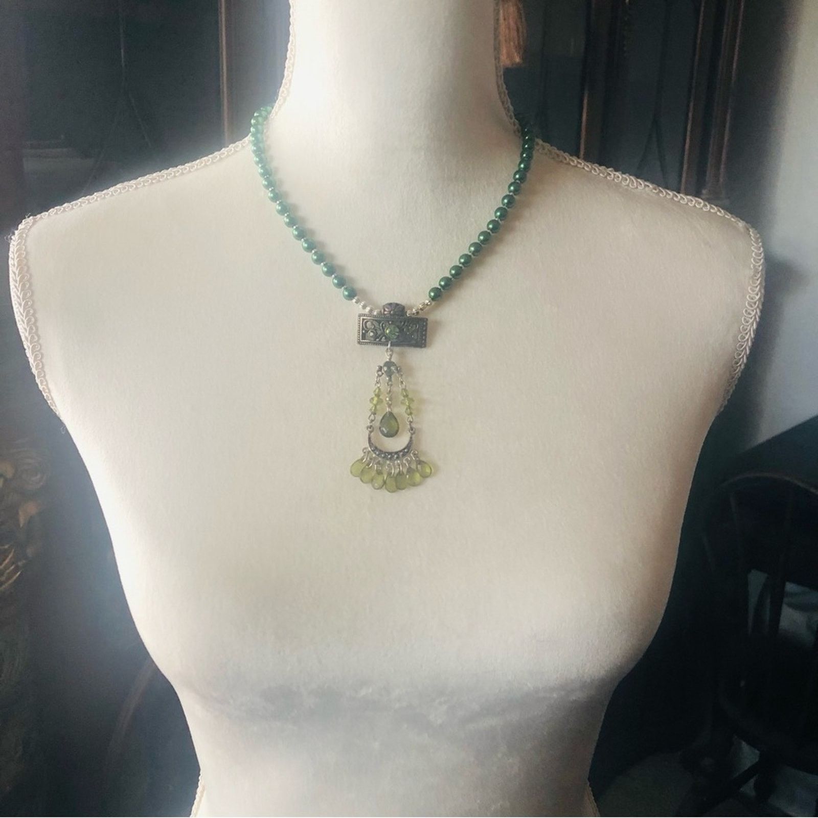 Handmade Handcrafted repurpose faceted peridot crystal Pearl necklac Size ONE SIZE - 5 Thumbnail