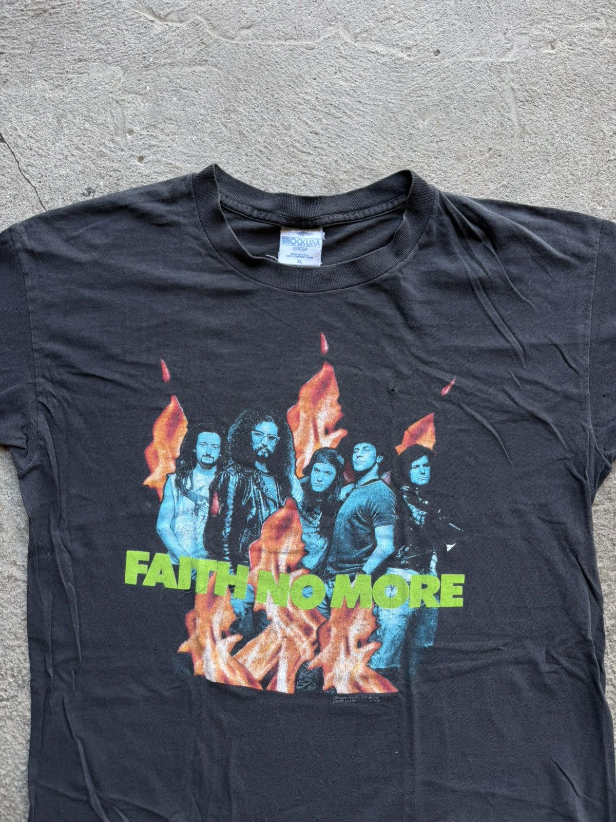 Vintage Faith No More The Real Thing Tour Tee 1989 | Size XL Size US XL / EU 56 / 4 - 2 Thumbnail