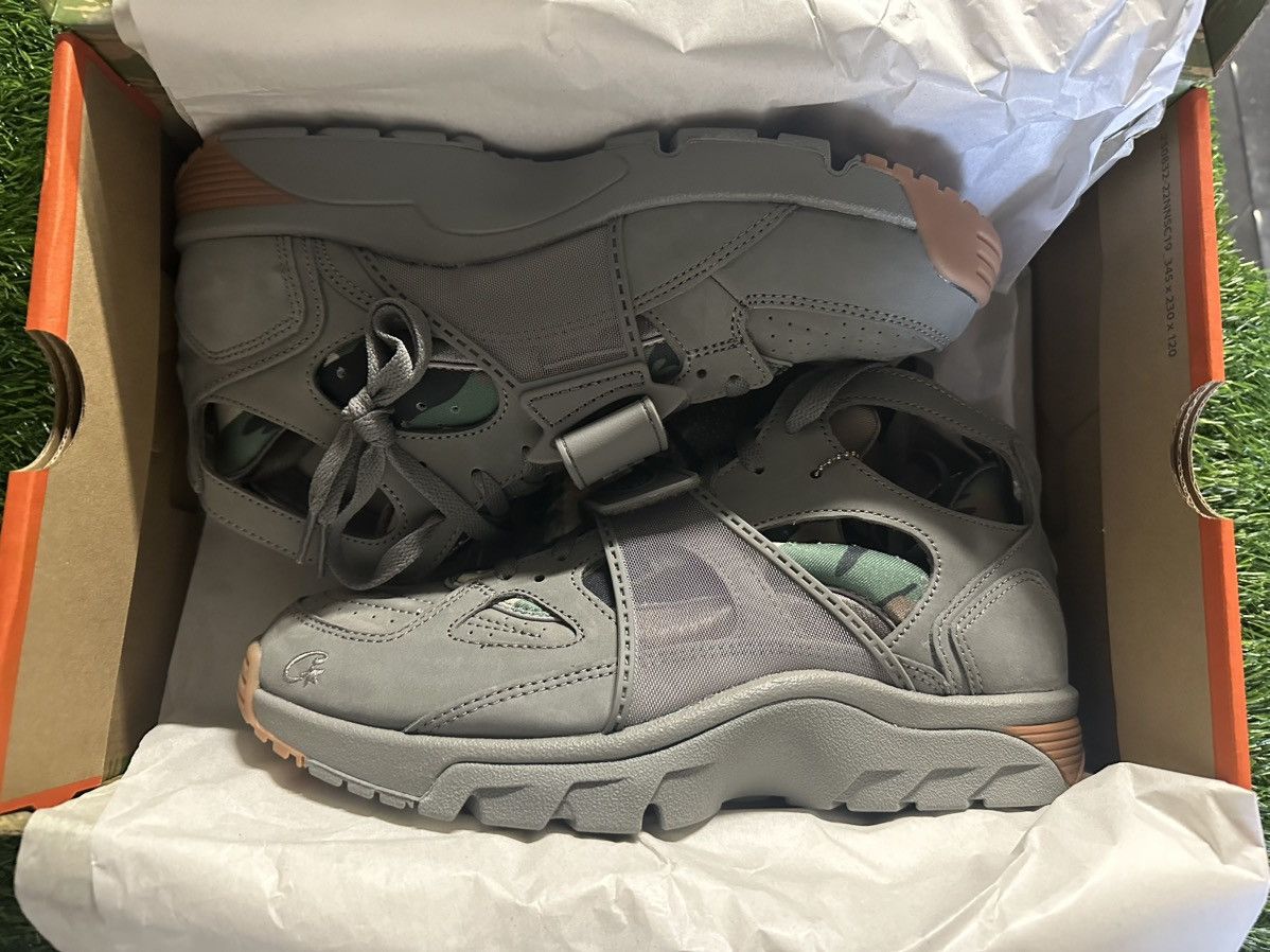 Corteiz × Nike Corteiz x Nike Air Trainer Huarache Gully Grey Size 9.5 M Size US 9.5 / EU 42-43 - 6 Thumbnail
