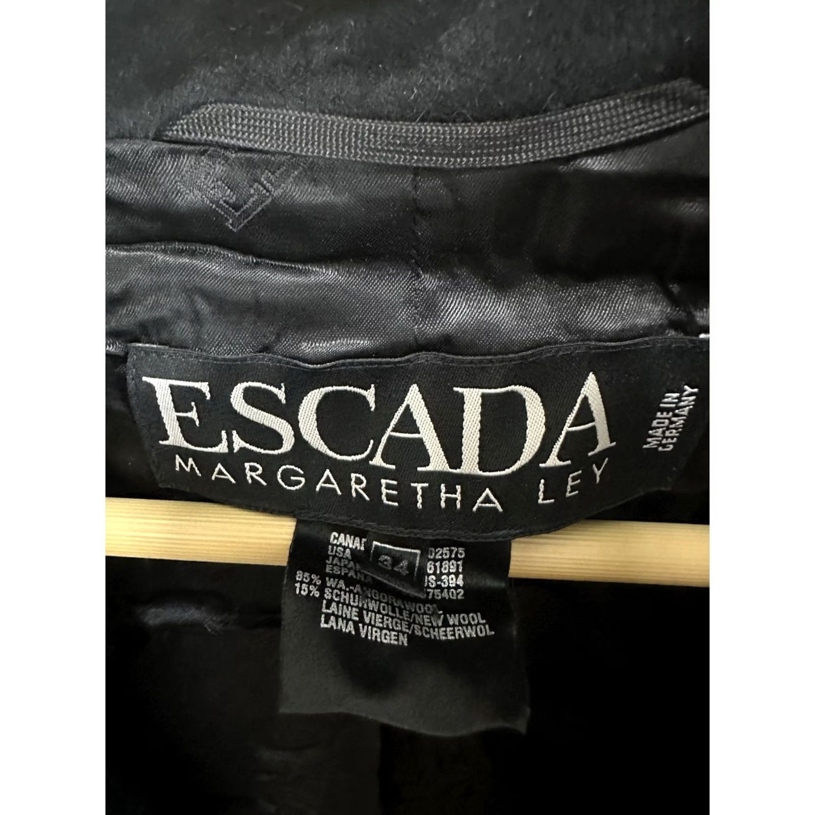 Escada VTG Escada Margaretha Ley Wool Double Breasted Black Blazer Size 34 Womens Blazer Size XXS / US 00 / IT 34 - 3 Thumbnail