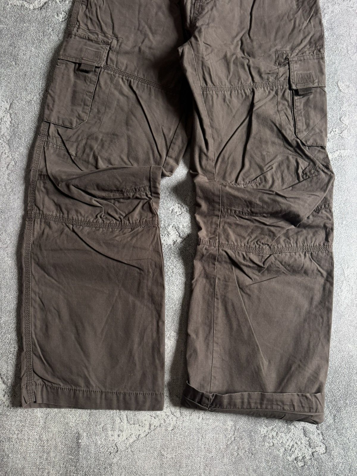 Le Grande Bleu (L.G.B.) Clockhouse 30/30 cargo multipocket pants trousers baggy Y2K Size US 30 / EU 46 - 7 Thumbnail