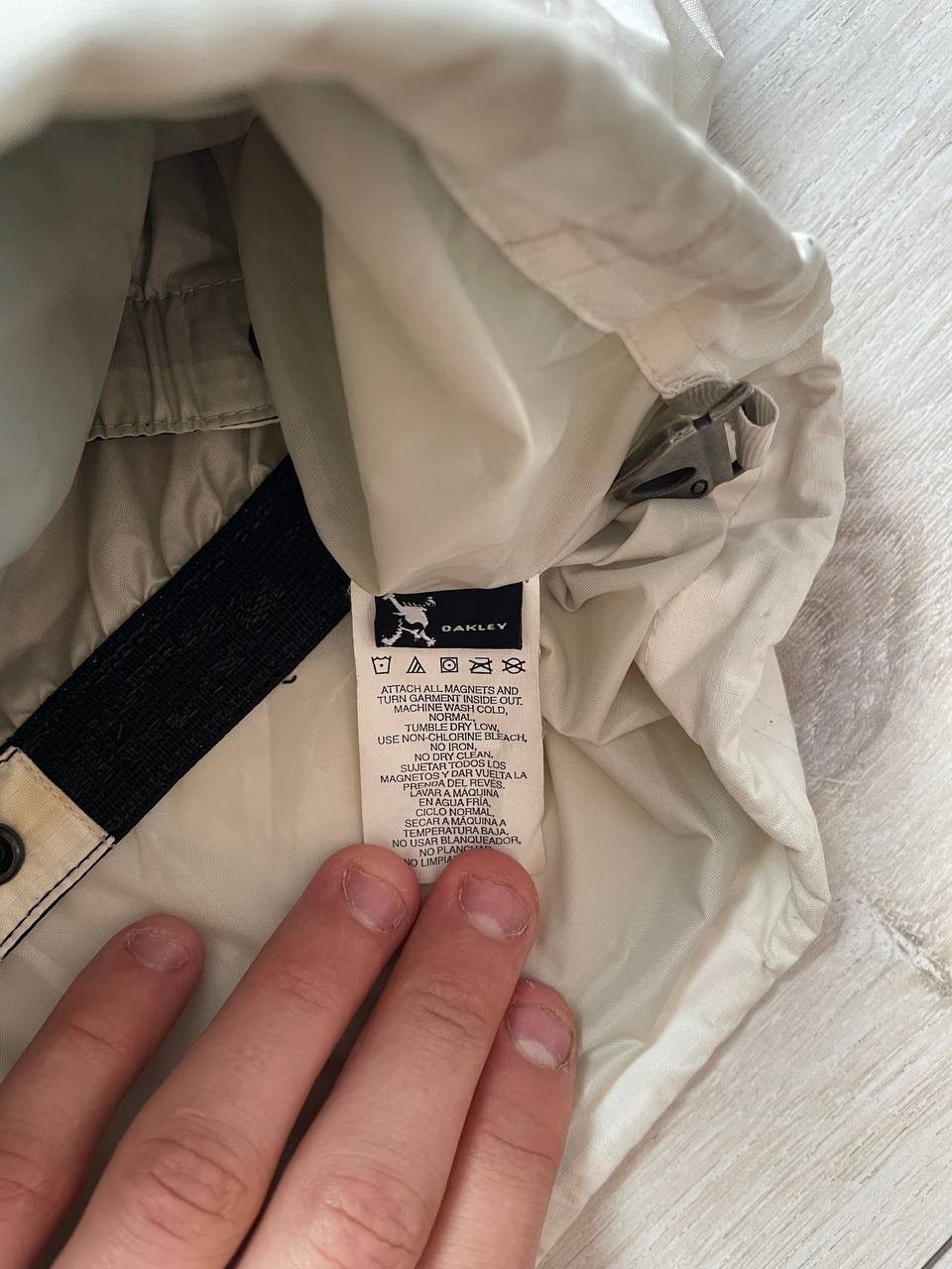Oakley × Vintage Vintage Oakley gore-tex jacket 90s Size US L / EU 52-54 / 3 - 3 Thumbnail
