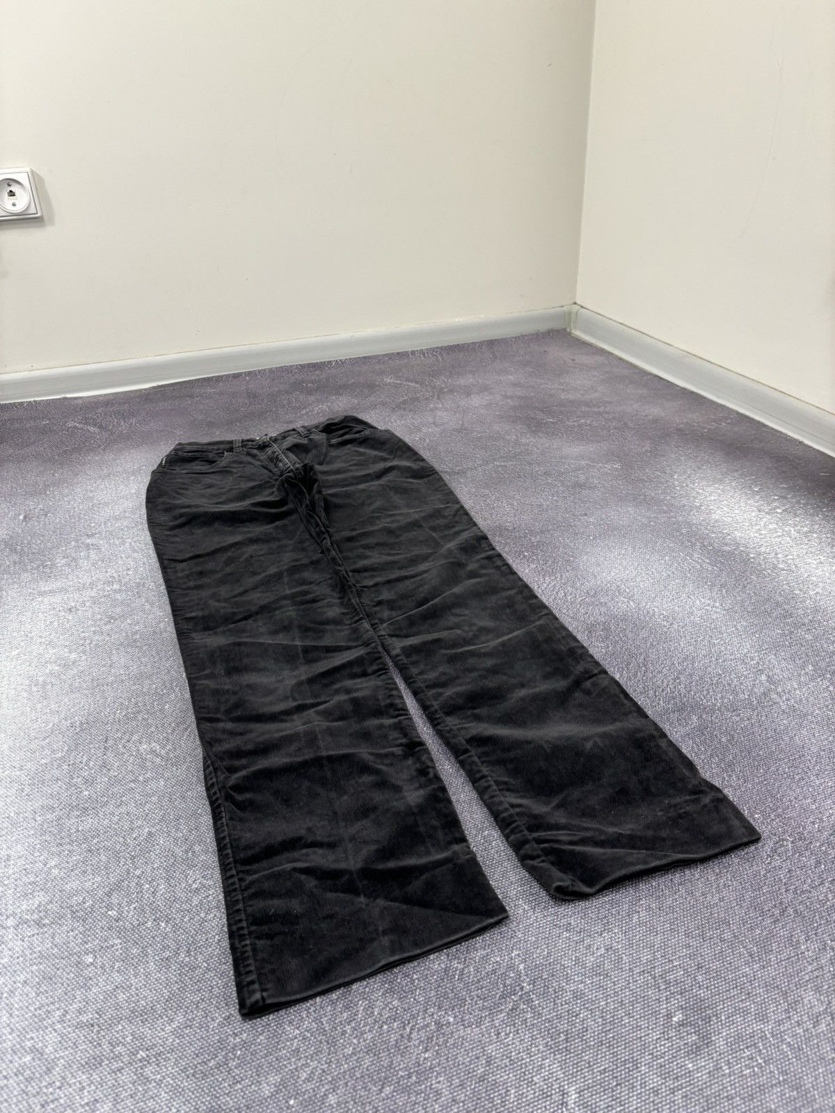 Armani Vintage 90s Armani Jeans Velvet Black Skinny Pants Jeans Size 28" / US 6 / IT 42 - 4 Thumbnail