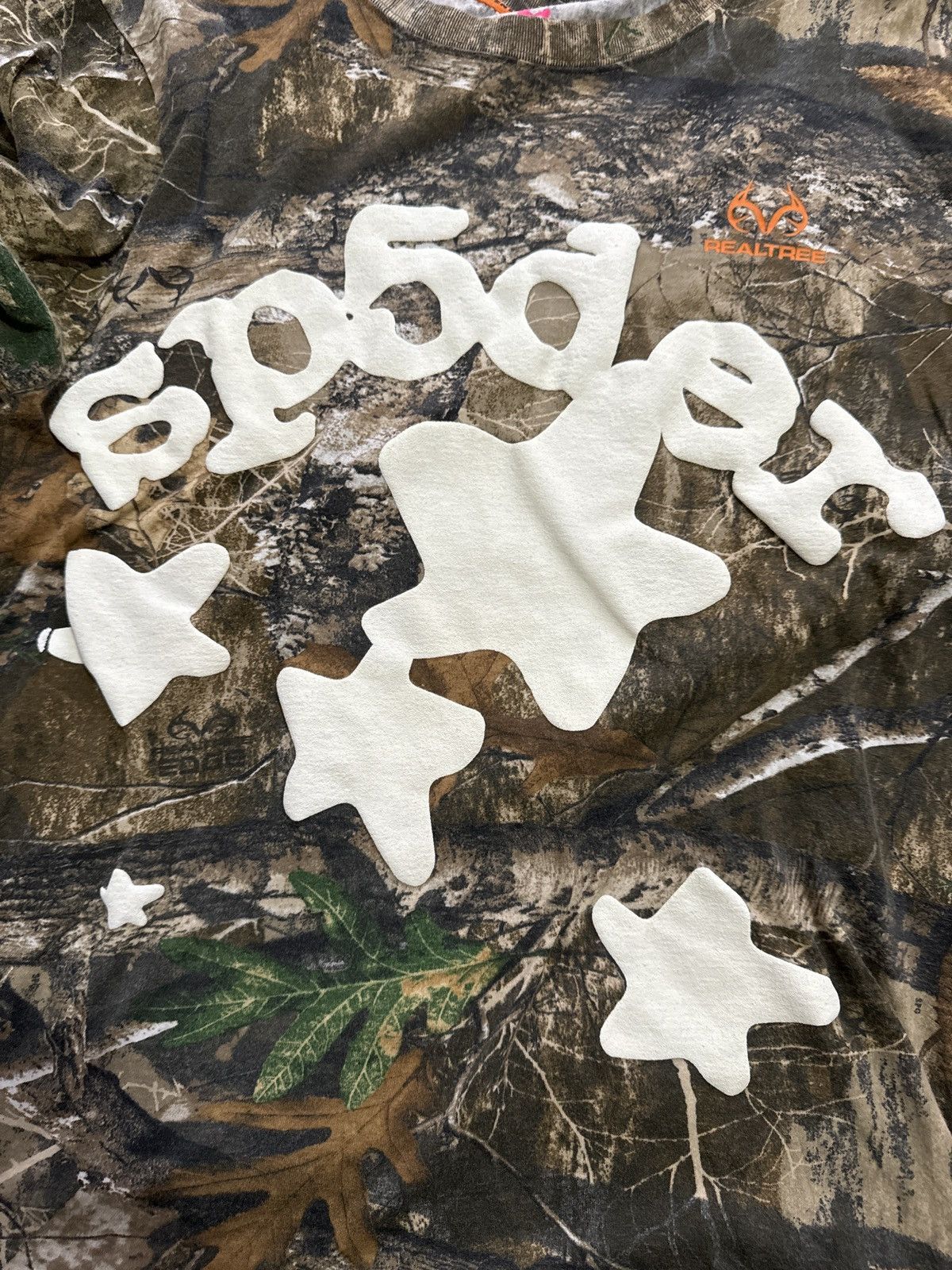 Sp5der × Streetwear REAL TREE BELUGA LS TEE | Grailed