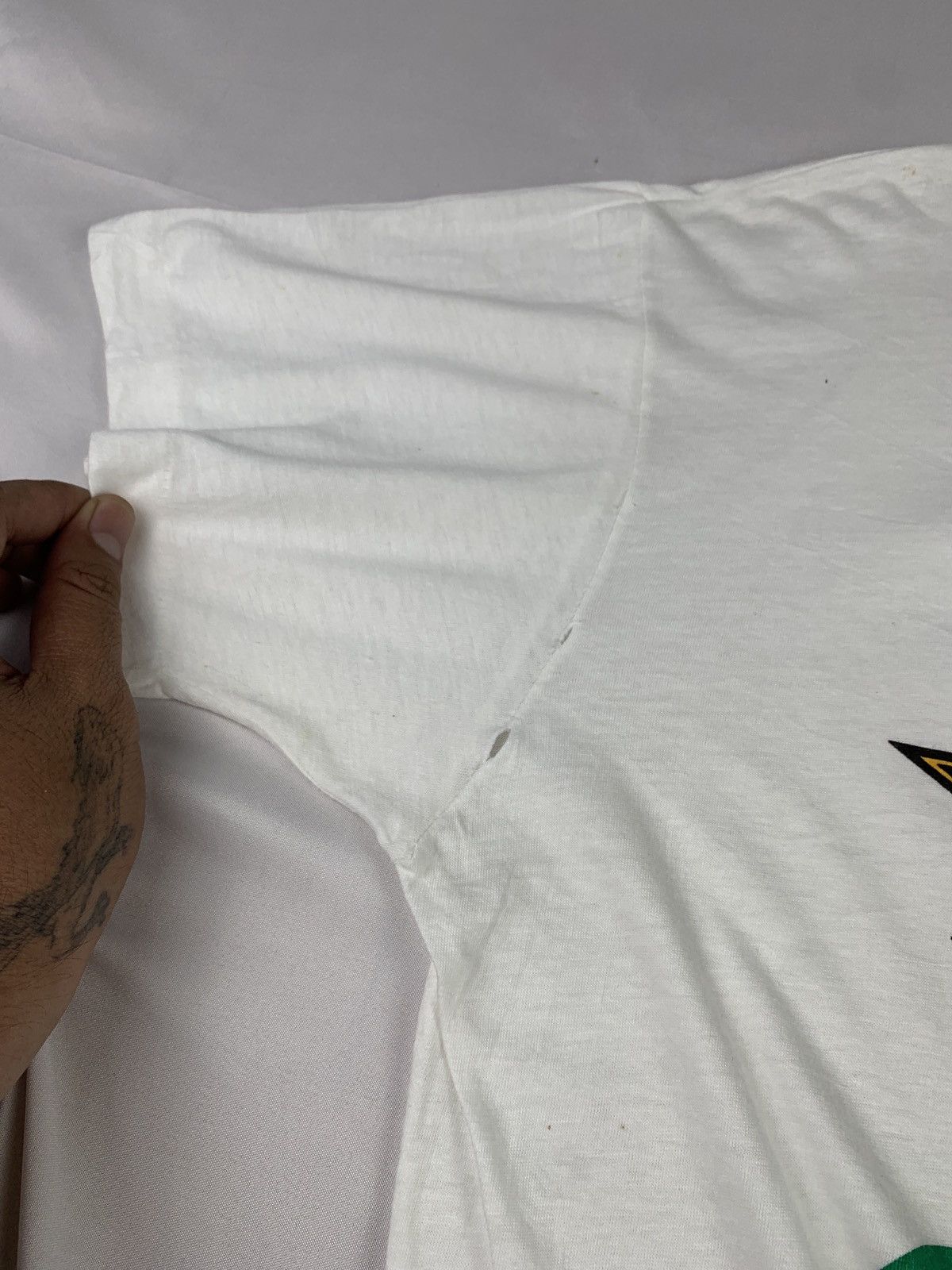 Japanese Brand 1992 Verdy Yoimura J-League Merchendise White Icon Eagle Tee Size US M / EU 48-50 / 2 - 9 Thumbnail