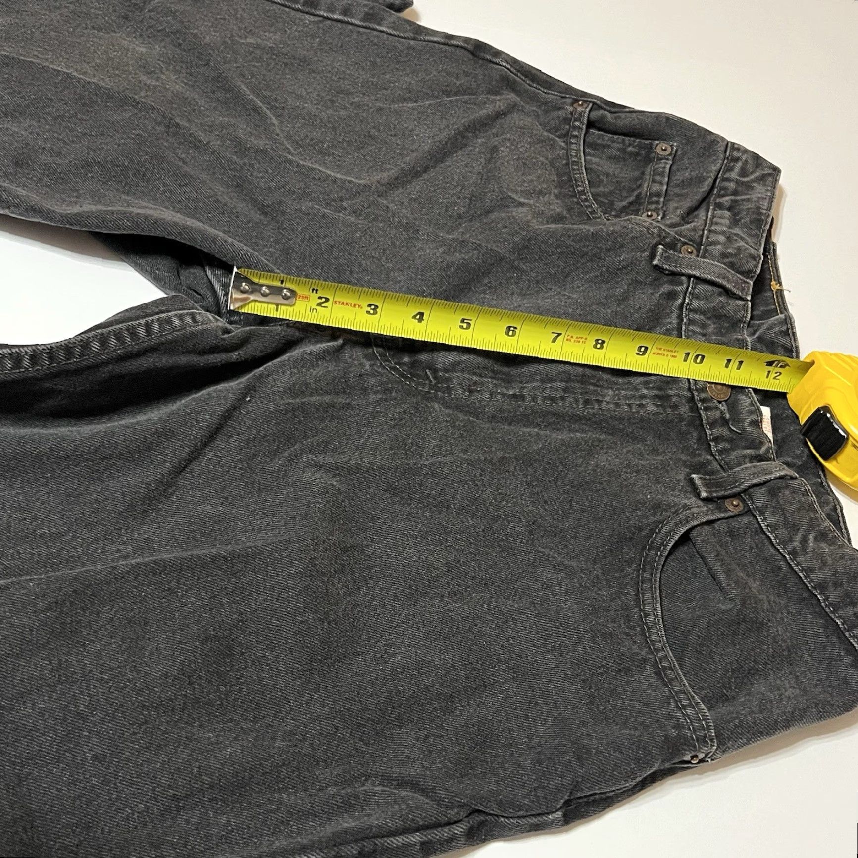 Levi's VTG Levis 560 Mens Jeans Tag 33x30 31x29 Loose Tapered Leg Black Made In USA Denim 5-Pocket Levi's 560 Size US 31 - 4 Thumbnail