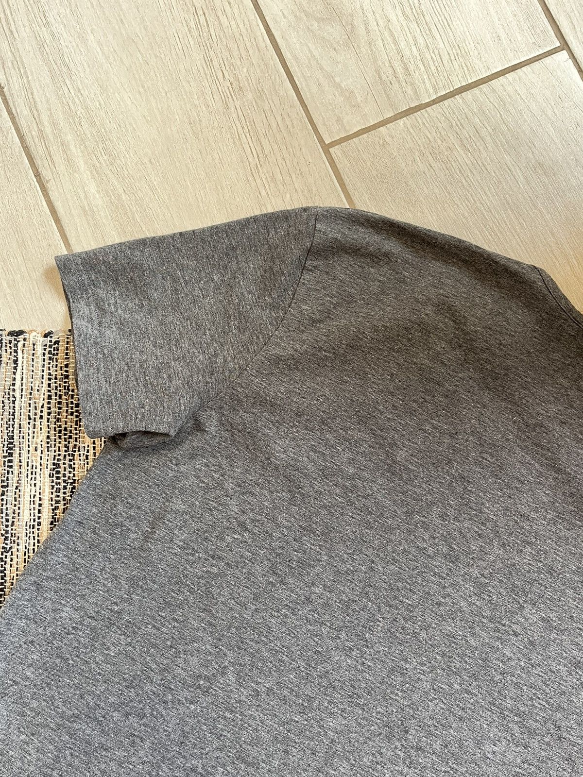 Versace × Vintage Vintage Versace Tshirt grey blank tee minimalistic logo Size US L / EU 52-54 / 3 - 10 Thumbnail