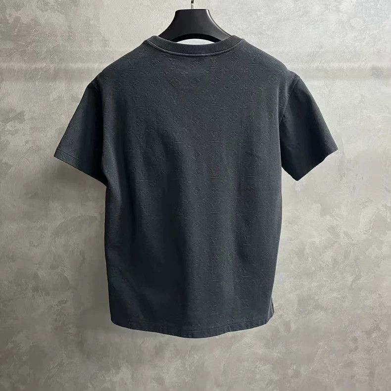 Louis Vuitton Louis Vuitton Grey Solid Round Neck Pullover Short Sleeve Size US S / EU 44-46 / 1 - 5 Thumbnail