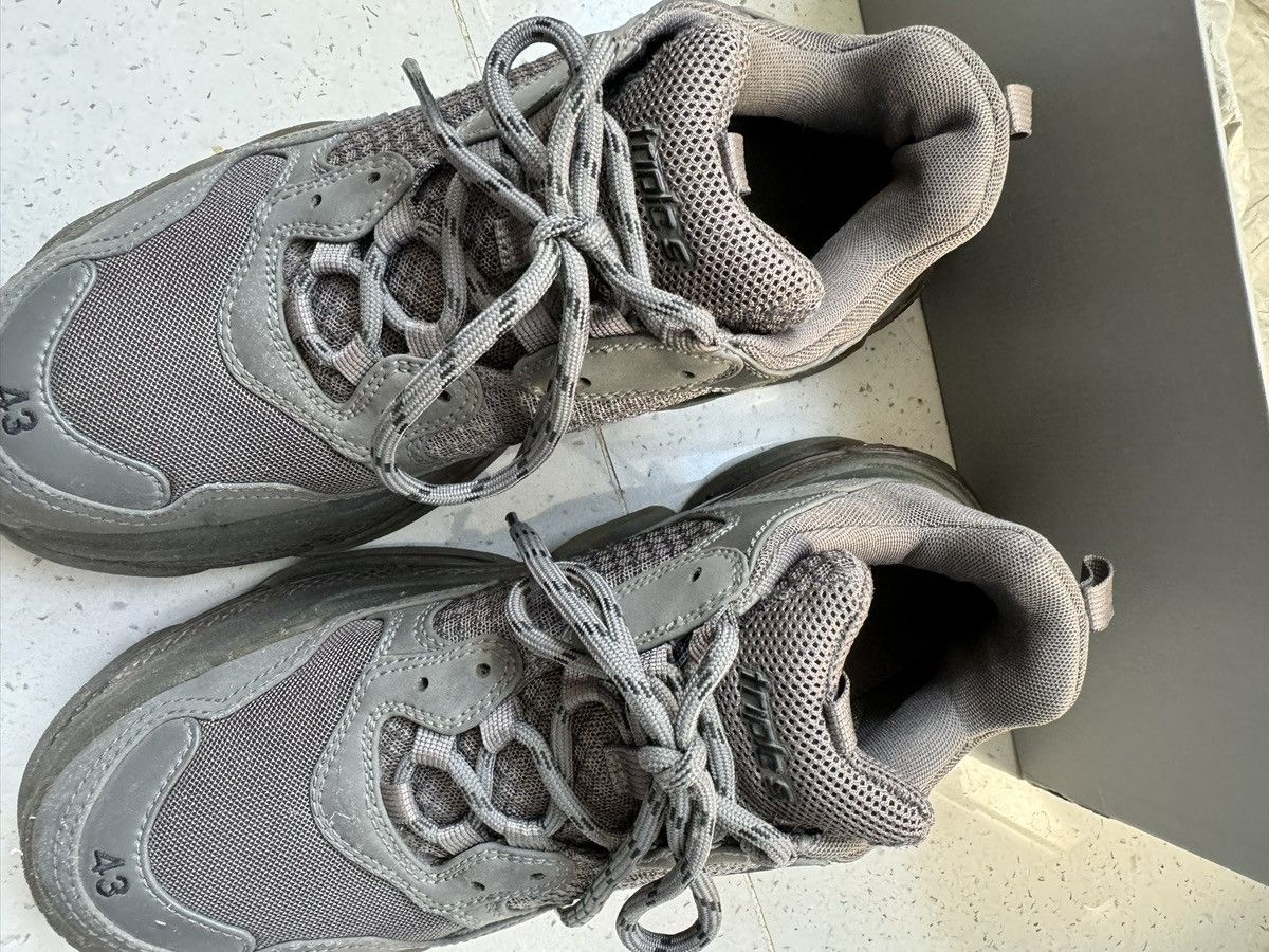 Balenciaga Balenciaga Triple S sneaker Size US 9 / EU 42 - 14 Thumbnail