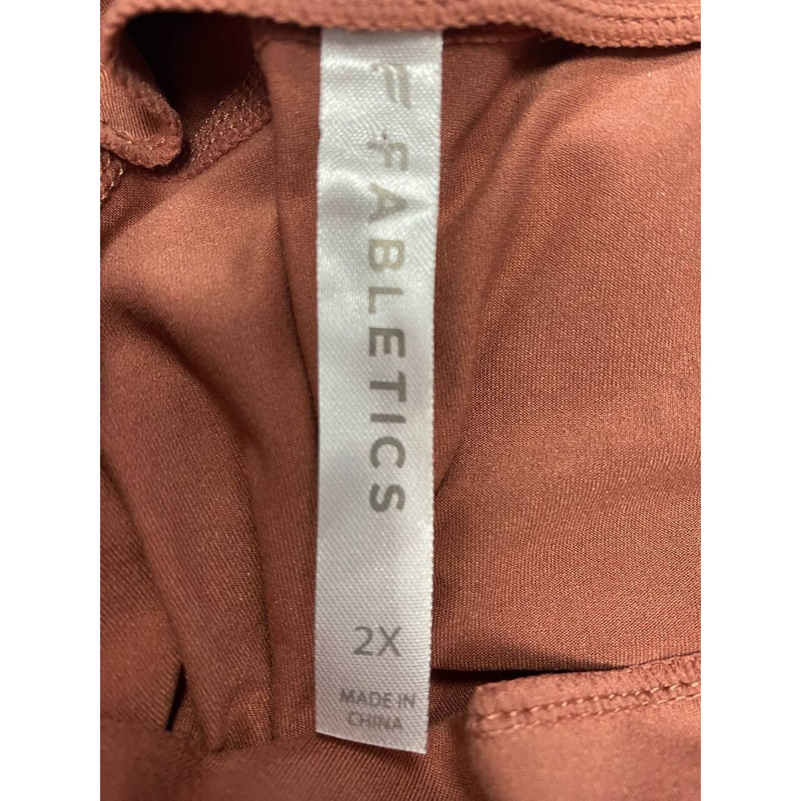 Fabletics Fabletics Vada mock neck top Gym Athletic Length 2X A000711 Size 4XL / US 24-26 - 8 Thumbnail