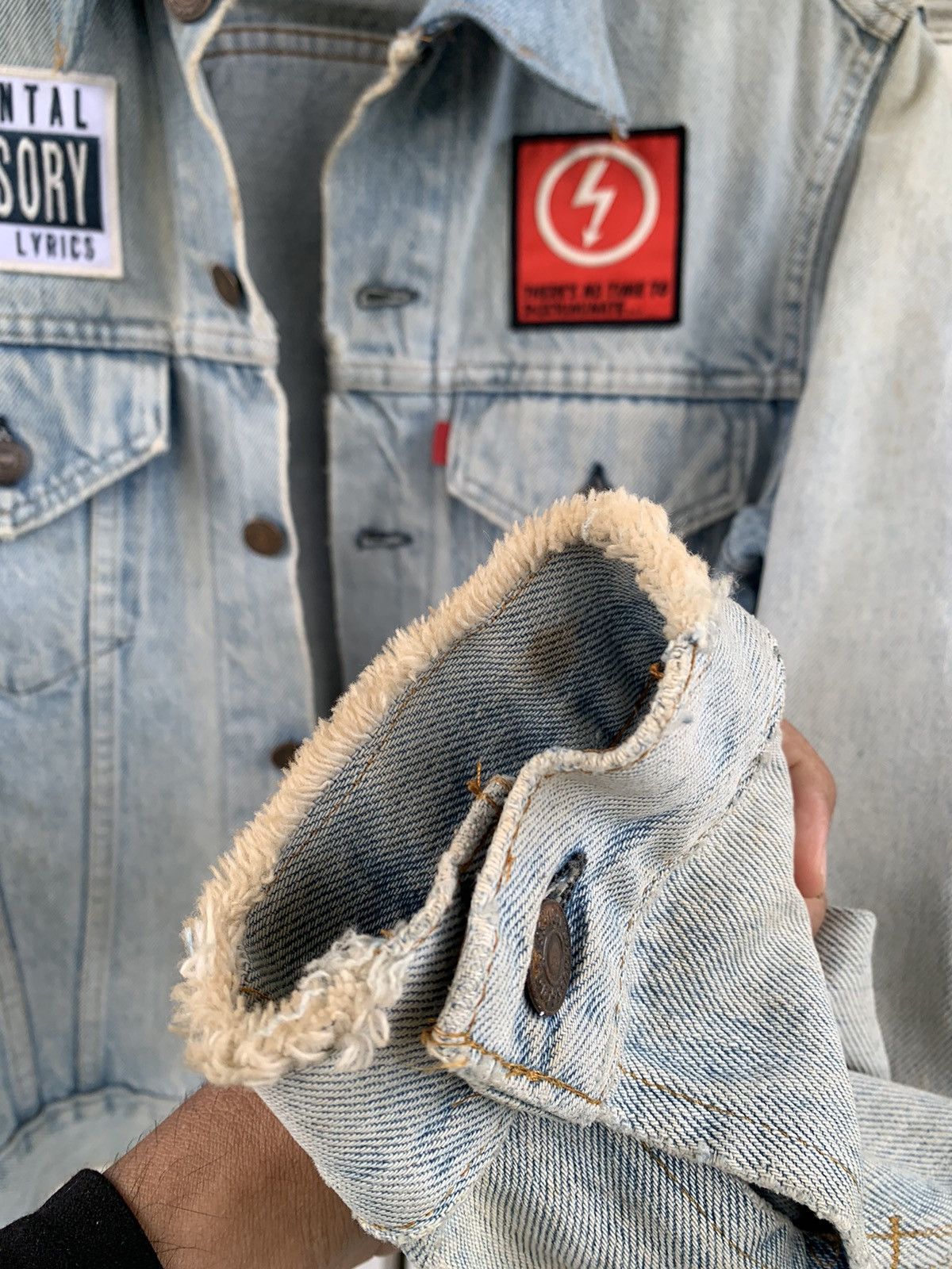 Levi's VINTAGE LEVIS JACKET MARILYNMANSON PATCHES DEAD TO THE WORLD Size US M / EU 48-50 / 2 - 8 Thumbnail