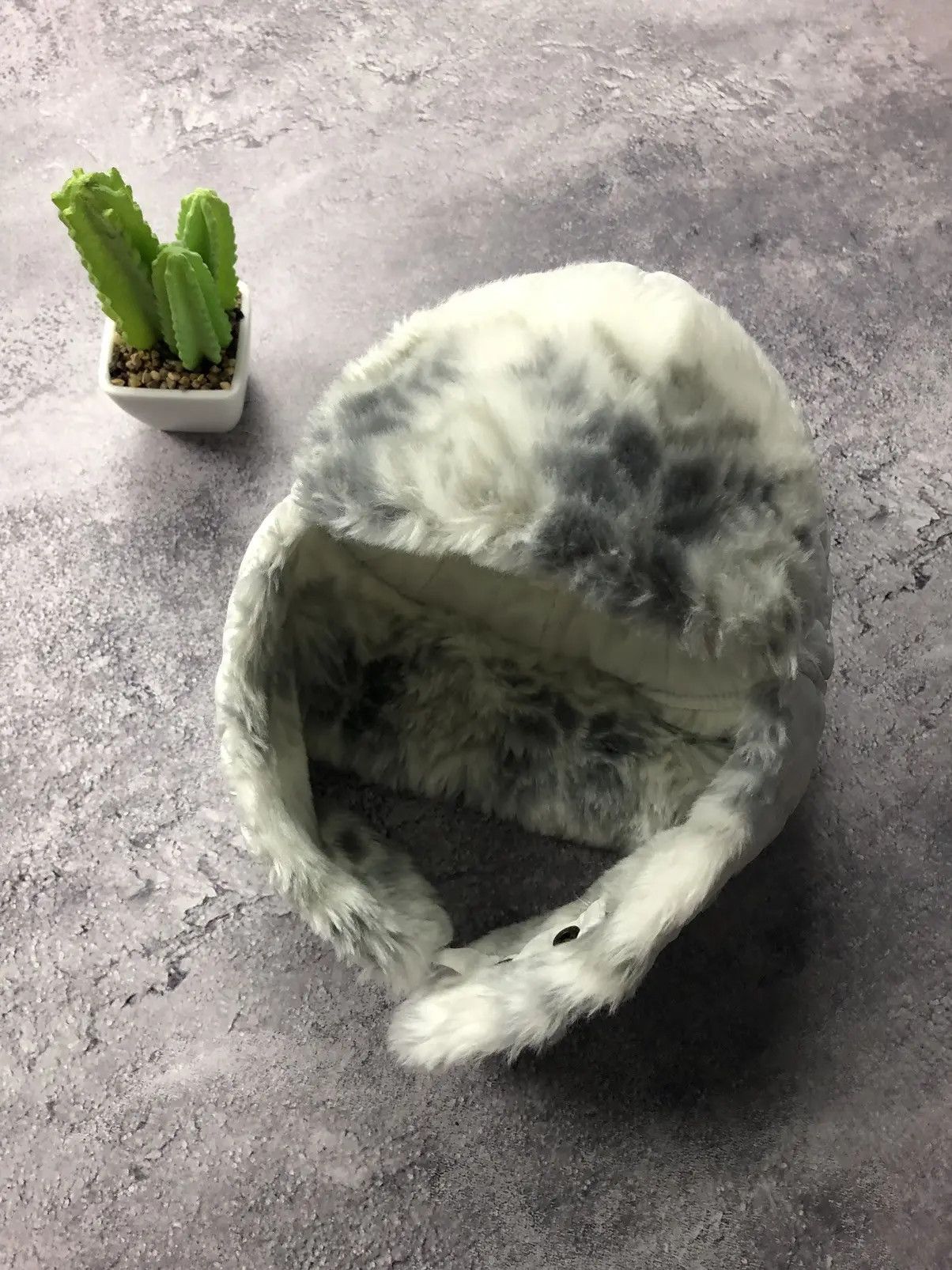 Vintage USHANKA Amazing Faux Fur Y2K Hat (Trapper Hat) Mohair White Size ONE SIZE - 1 Thumbnail