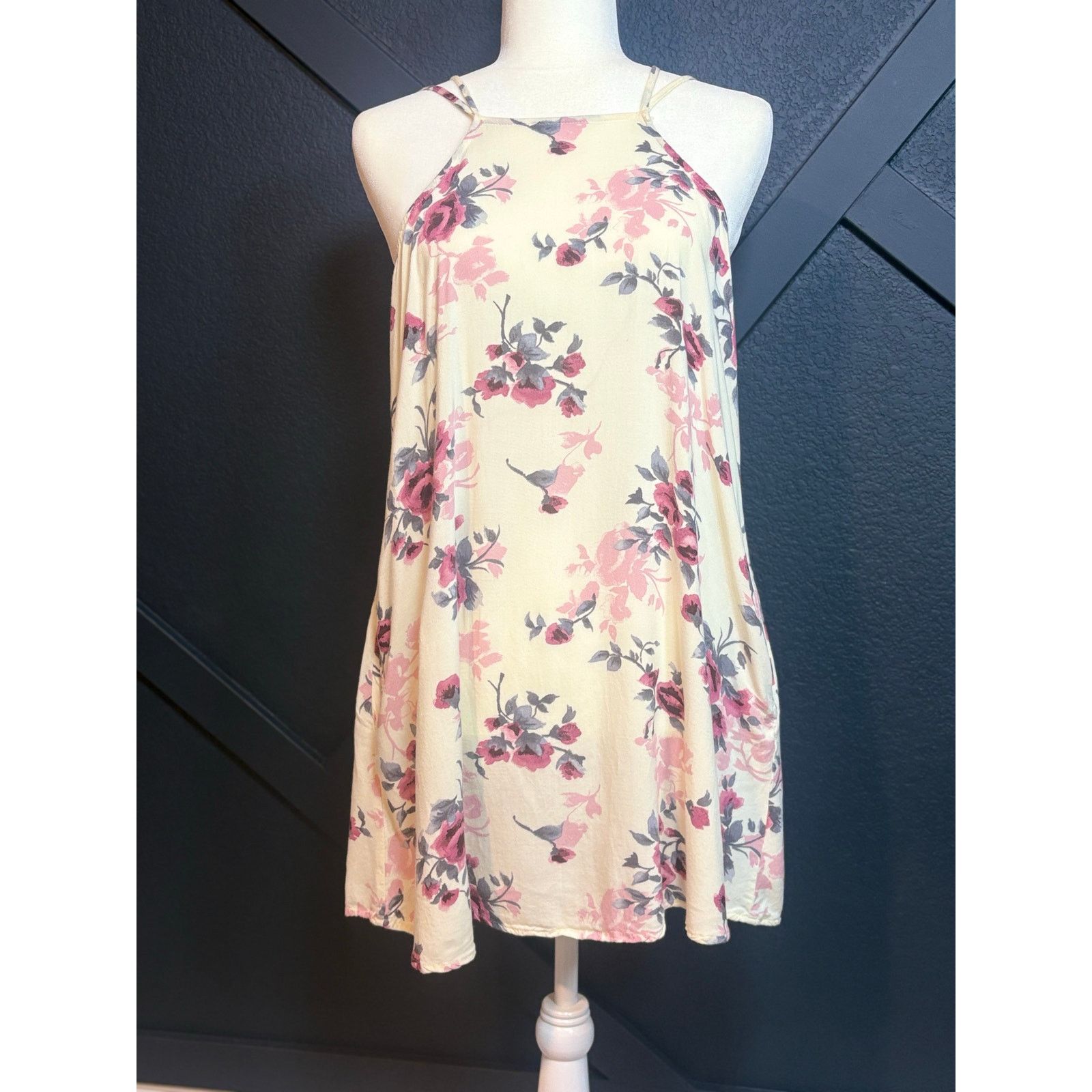 Other Mimi Chica Floral Dress XS Cream Pink Flowy Sundress #0472 Size XS / US 0-2 / IT 36-38 - 1 Thumbnail
