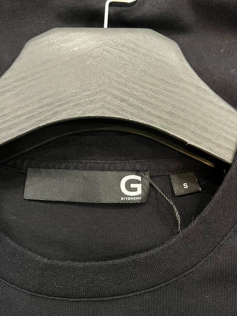Givenchy Givenchy Big G Logo Orange Letter Short Sleeve Black Size US S / EU 44-46 / 1 - 5 Thumbnail