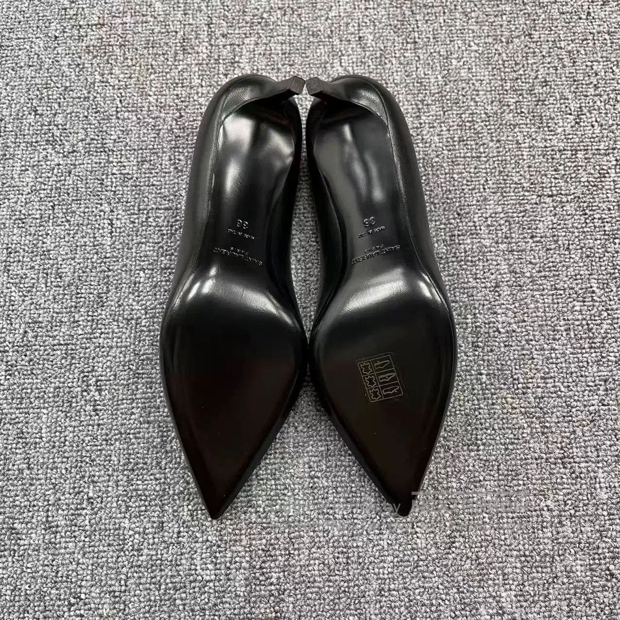Saint Laurent Paris Saint Laurent Black Patent Lambskin Heels. Size US 5 / IT 35 - 5 Thumbnail