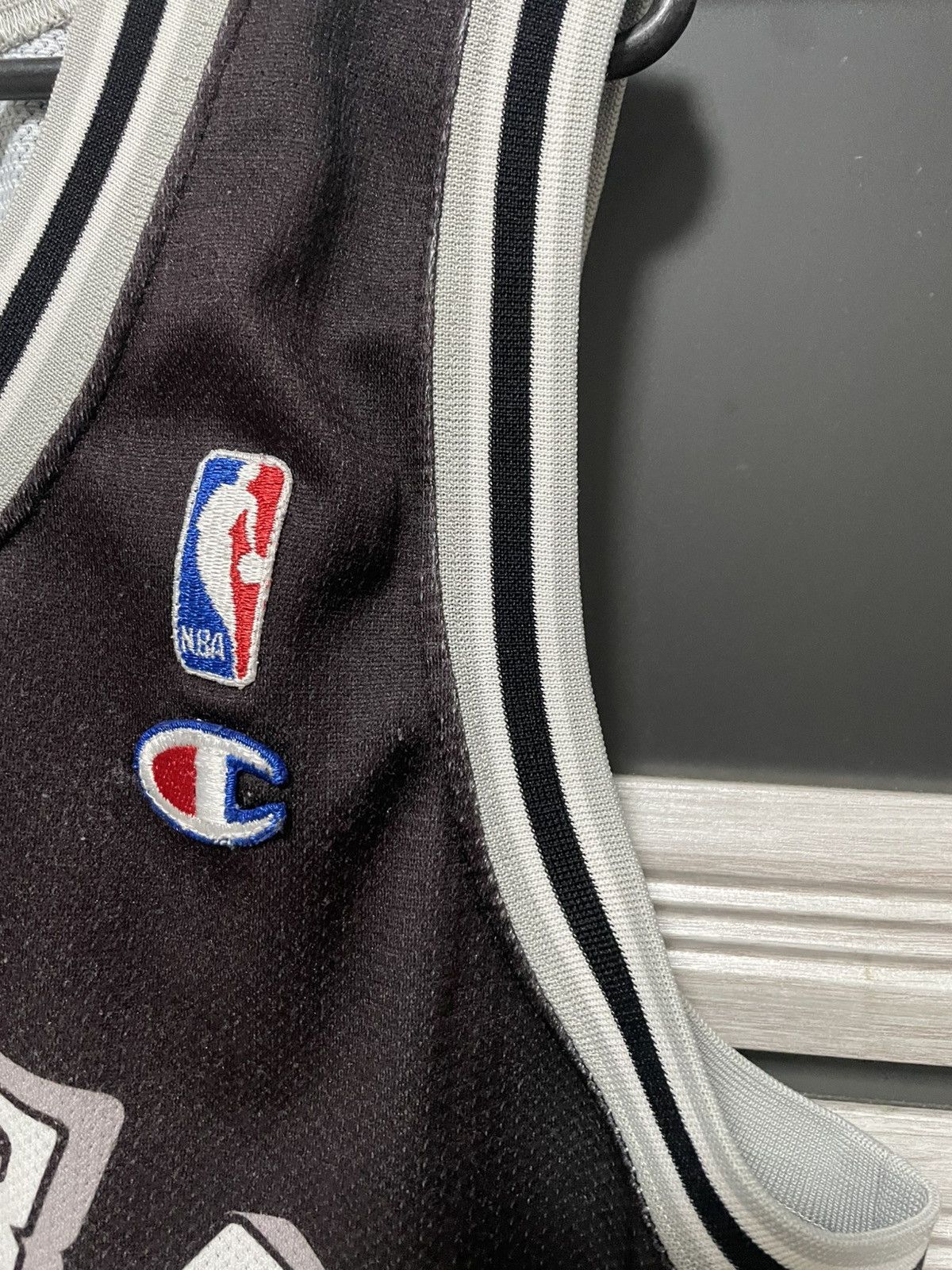Champion × NBA × Vintage Vintage 1998 San Antonio Spurs Dunkan 21 Champion Jersey Kit Size US XL / EU 56 / 4 - 5 Thumbnail