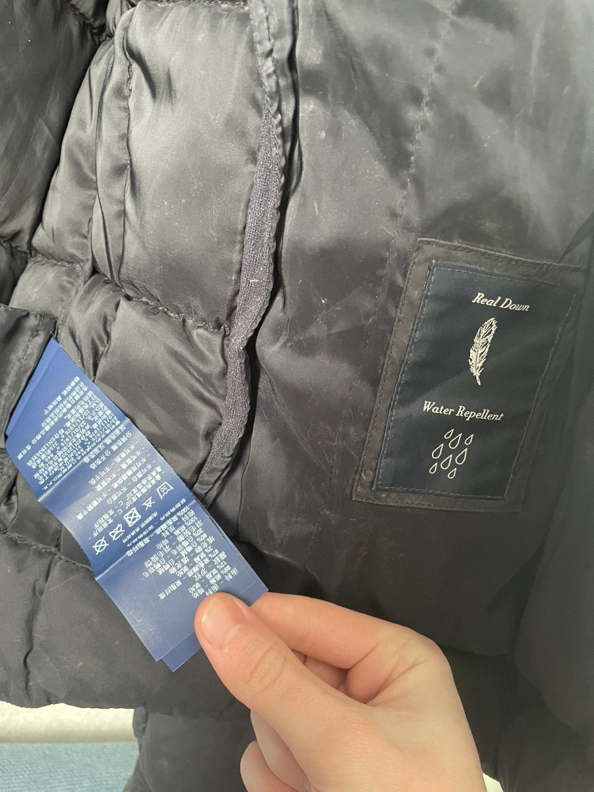 Armani ARMANI JEANS DARK BLUE PUFFER Size US M / EU 48-50 / 2 - 5 Thumbnail