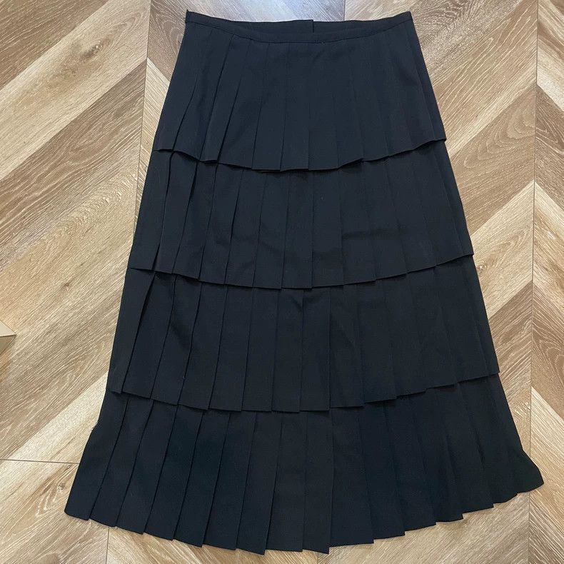 Comme des Garcons Comme Des Garcons size M Black 100% Wool A-Line Cake Dress Size 25" / US 0 / IT 36 - 1 Thumbnail