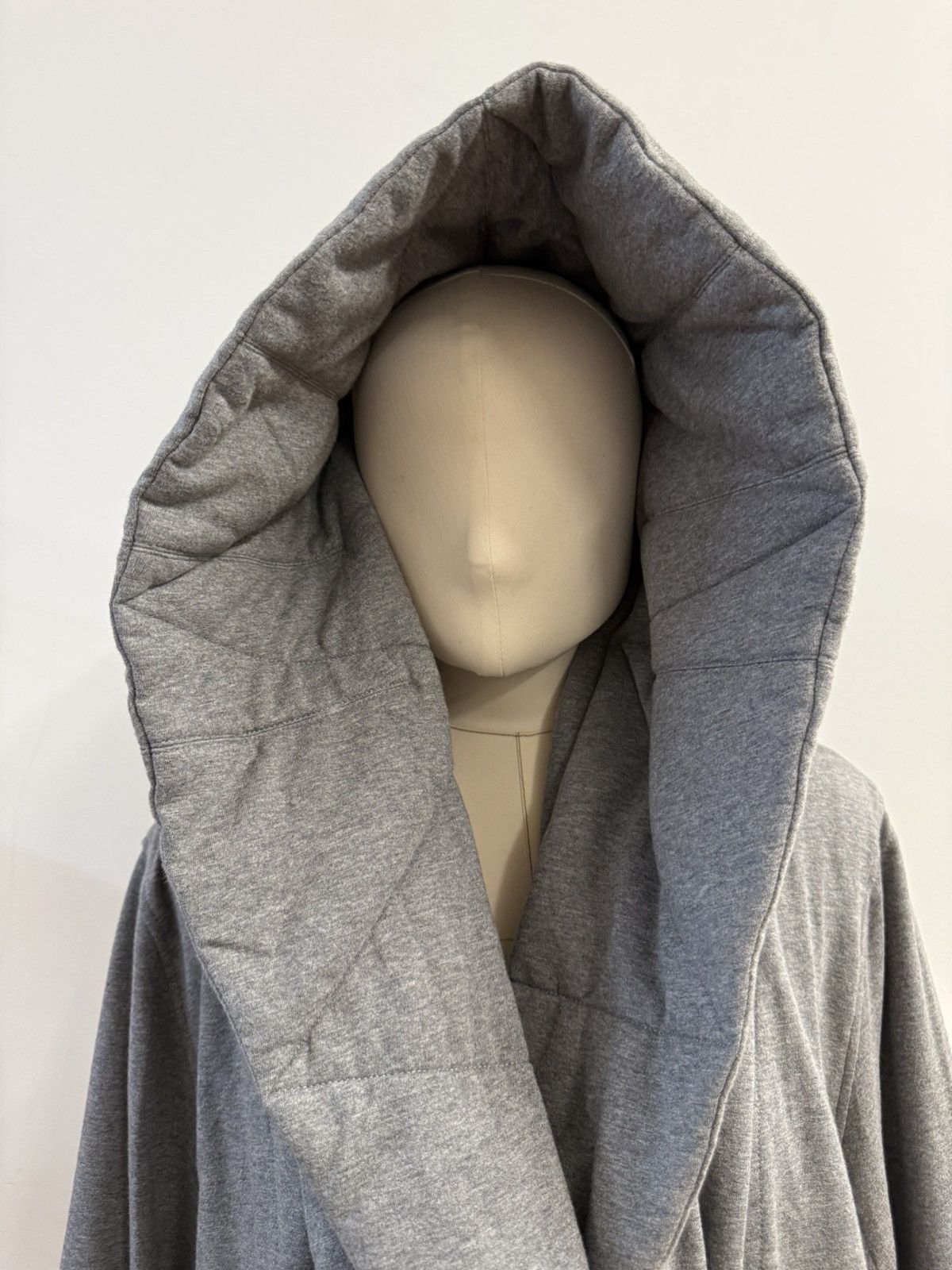 Norma Kamali NORMA KAMALI Quilted Hooded Wrap Coat — Size S Size S / US 4 / IT 40 - 5 Thumbnail