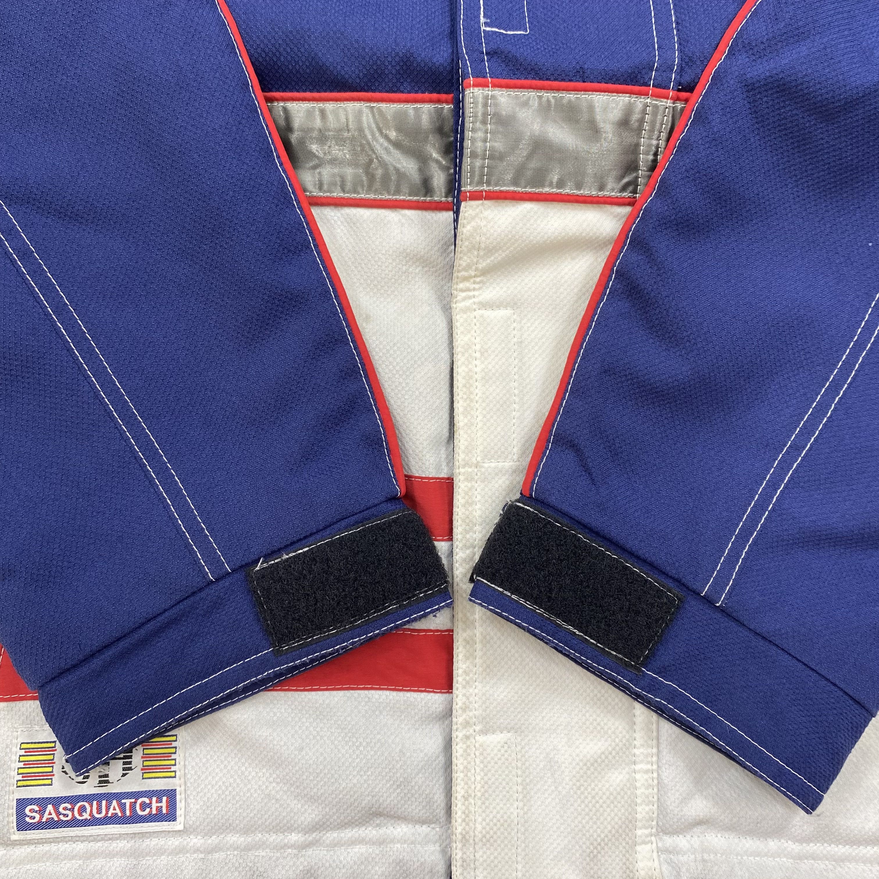 Sasquatchfabrix 🔥offer me🔥vintage sasquatch ski jacket-j591 Size US L / EU 52-54 / 3 - 13 Thumbnail