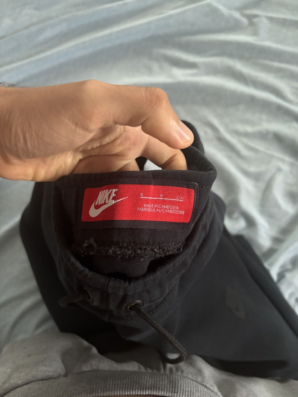 Nike Nike tech sweatpants Size US 30 / EU 46 - 2 Thumbnail